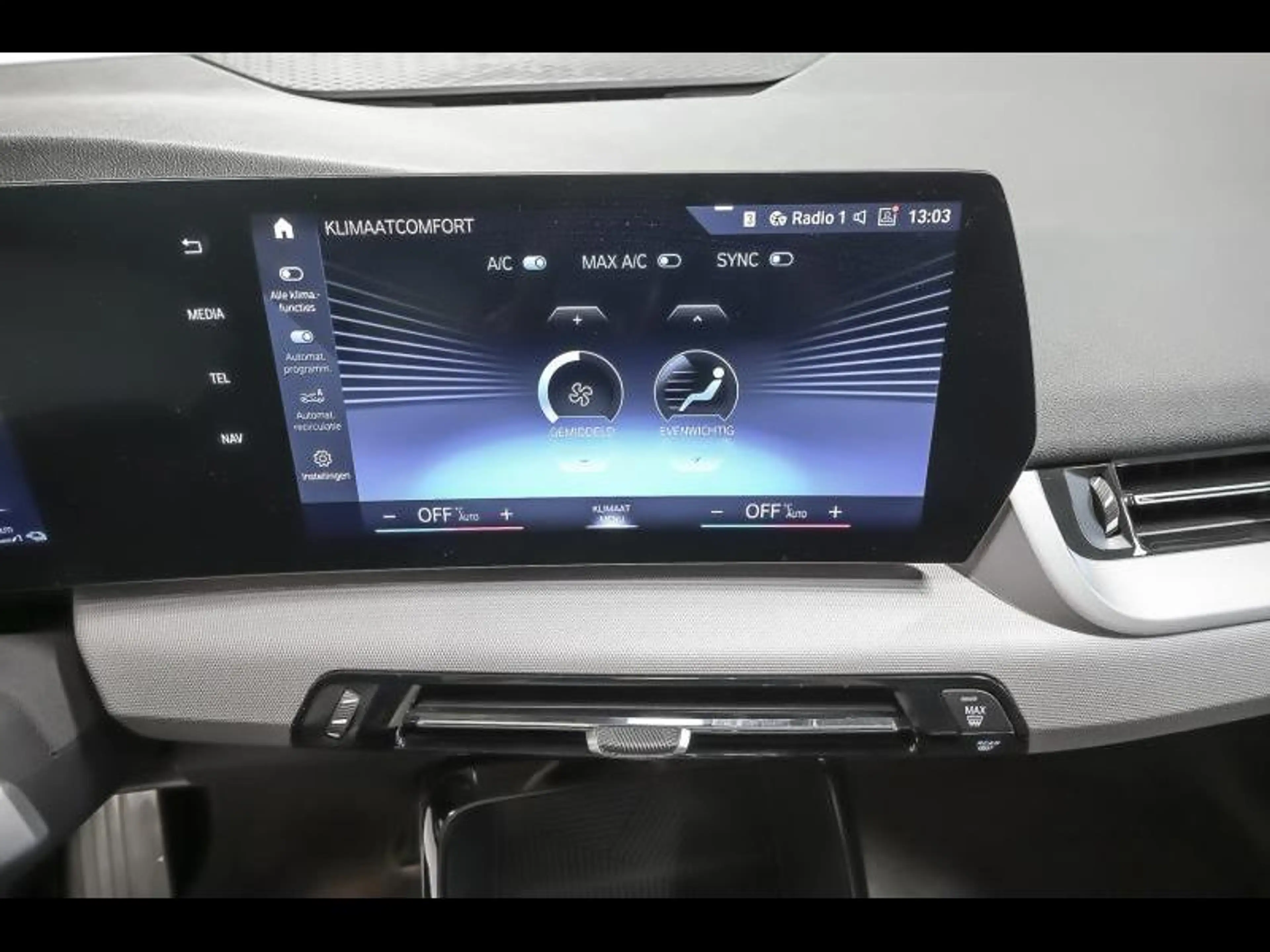 BMW 225 e xDrive - CAM|CARPLAY|DASS — photo 10