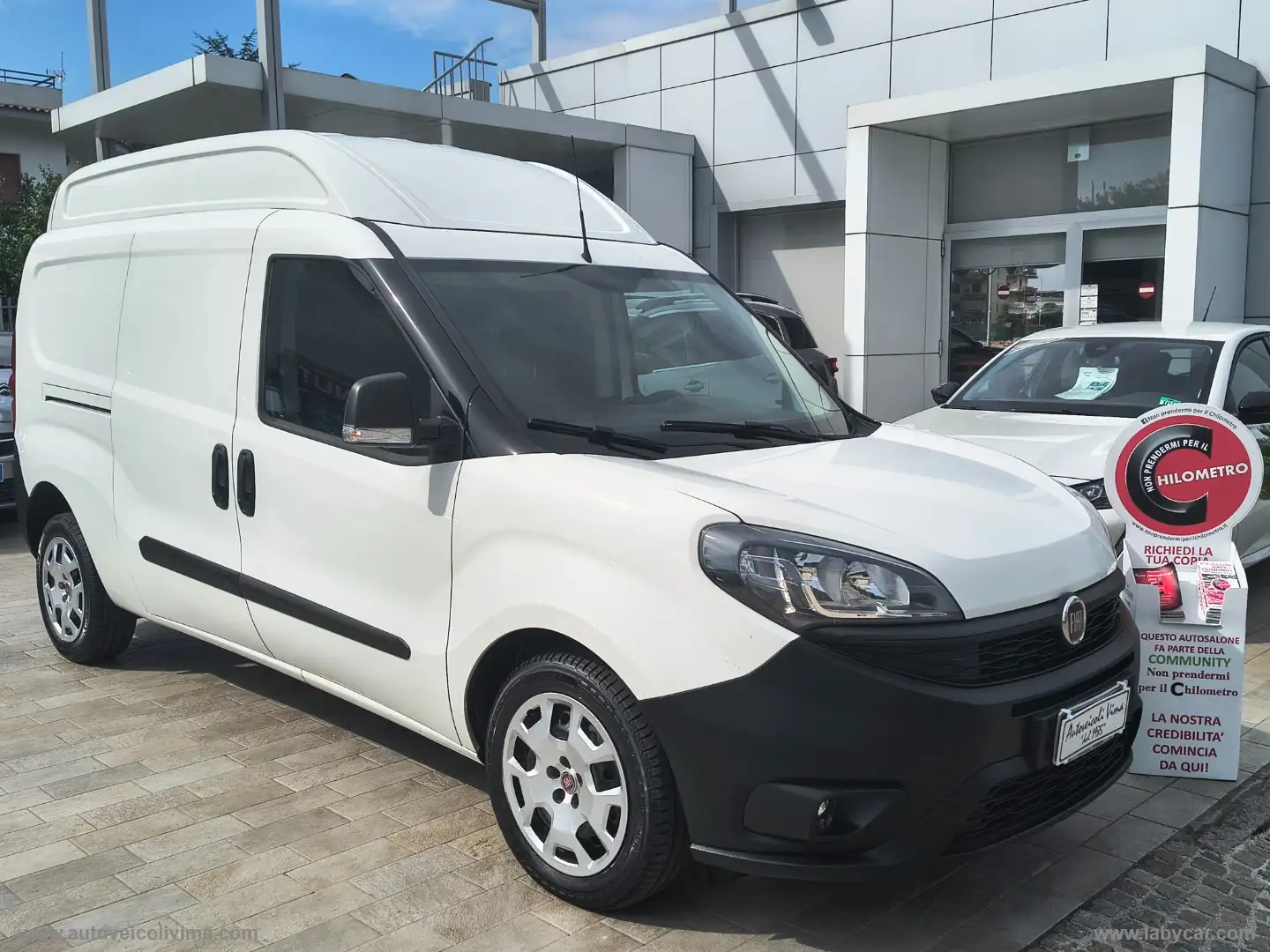 Fiat Doblo 1.6 MJT 120 PL-TA Cargo MaxiXL Lou 3 POSTI Bianco - 1