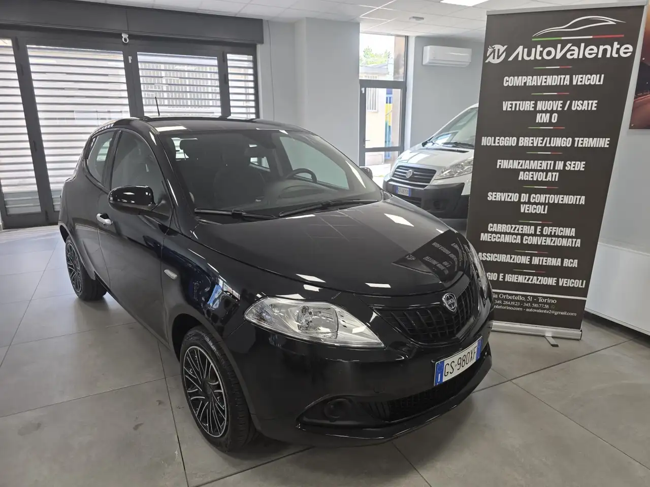 Lancia Ypsilon