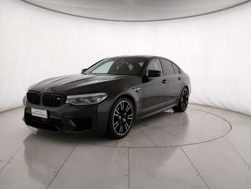 M5 4.4 V8 600cv auto my18