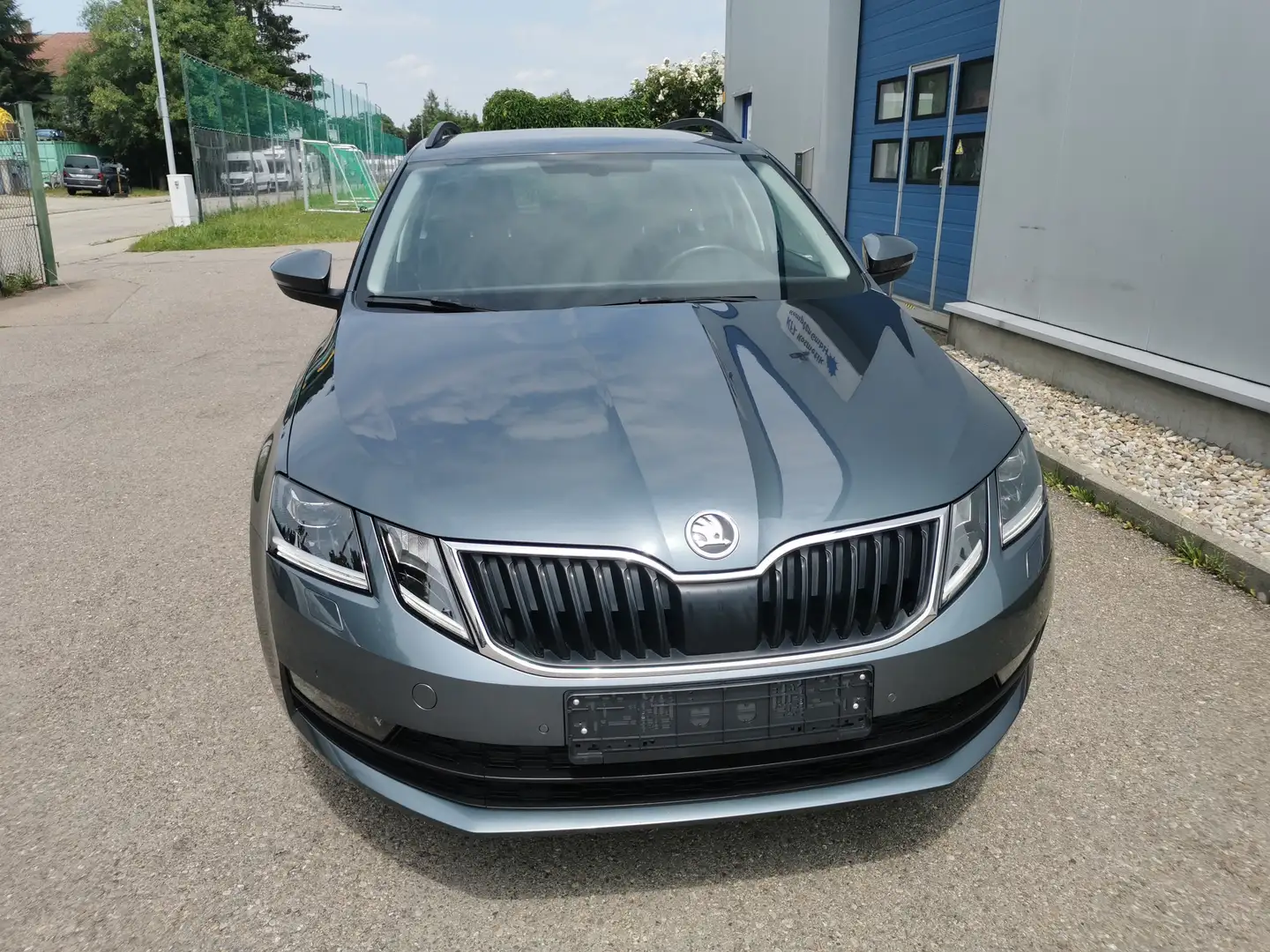 Skoda Octavia Ambition Grau - 1