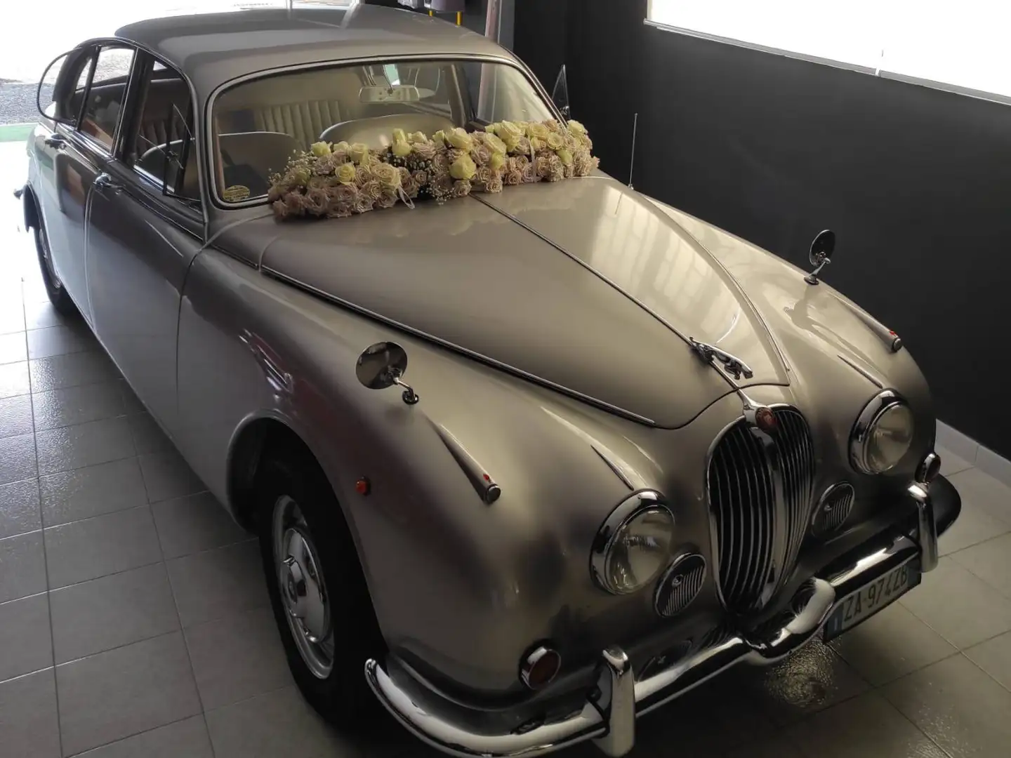 Jaguar MK II 3800 Szary - 1