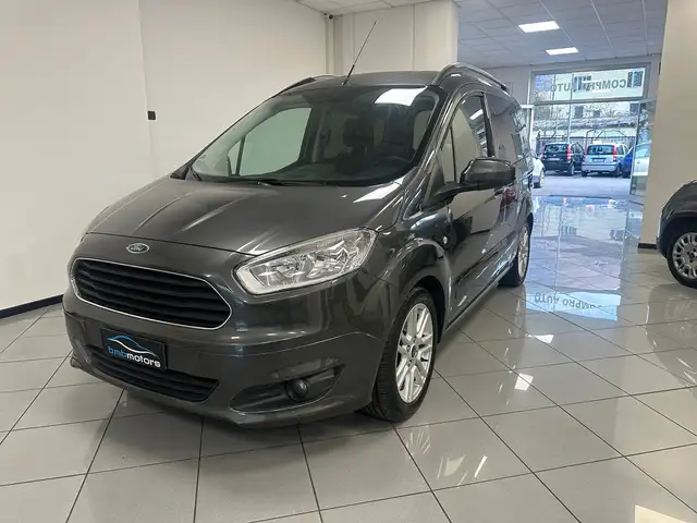 Ford Tourneo Courier 1.0 EcoBoost 100 CV Titanium