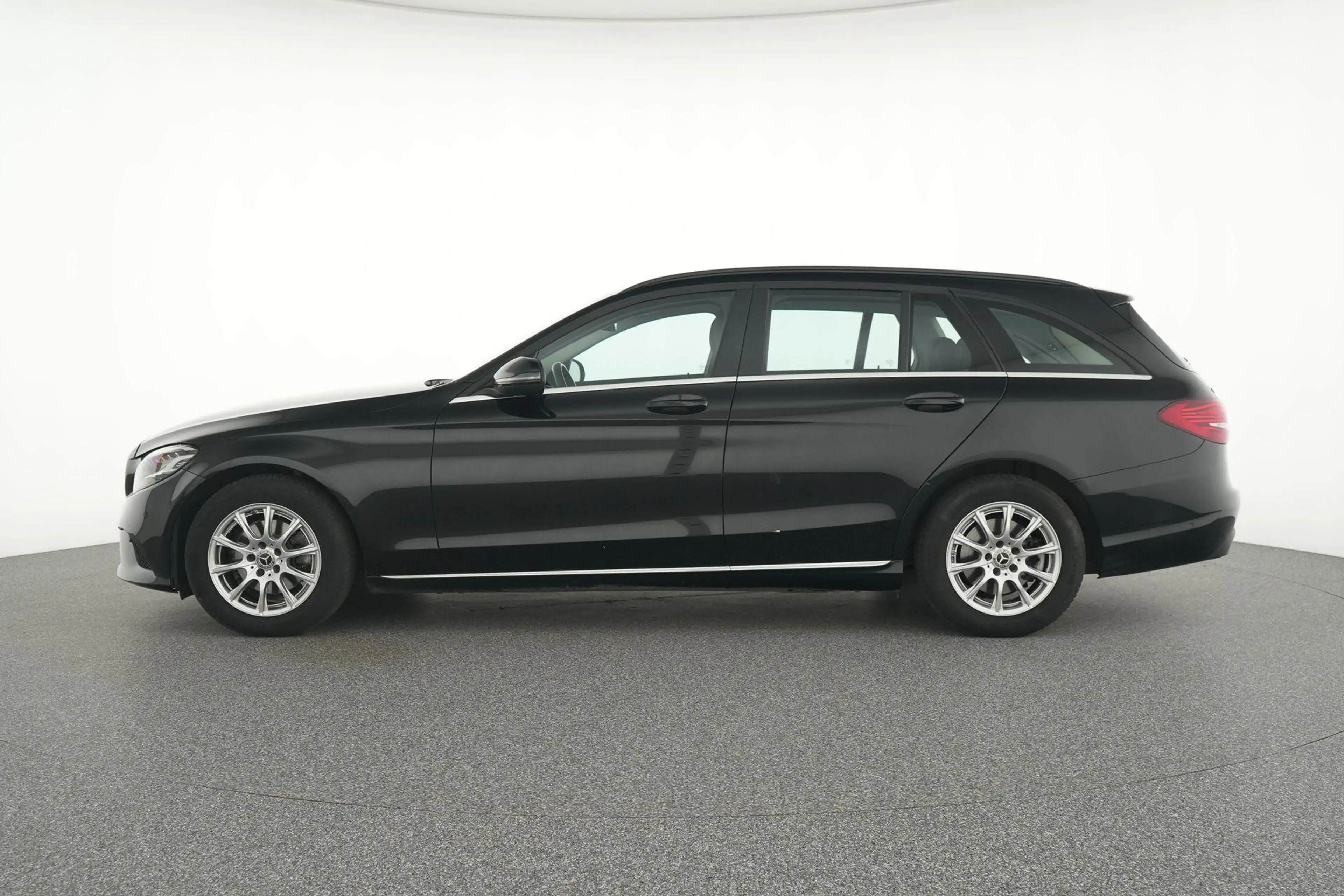 Mercedes-Benz C 180 D Break Business Line | Verwarmde Zetels | Navigat — photo 8