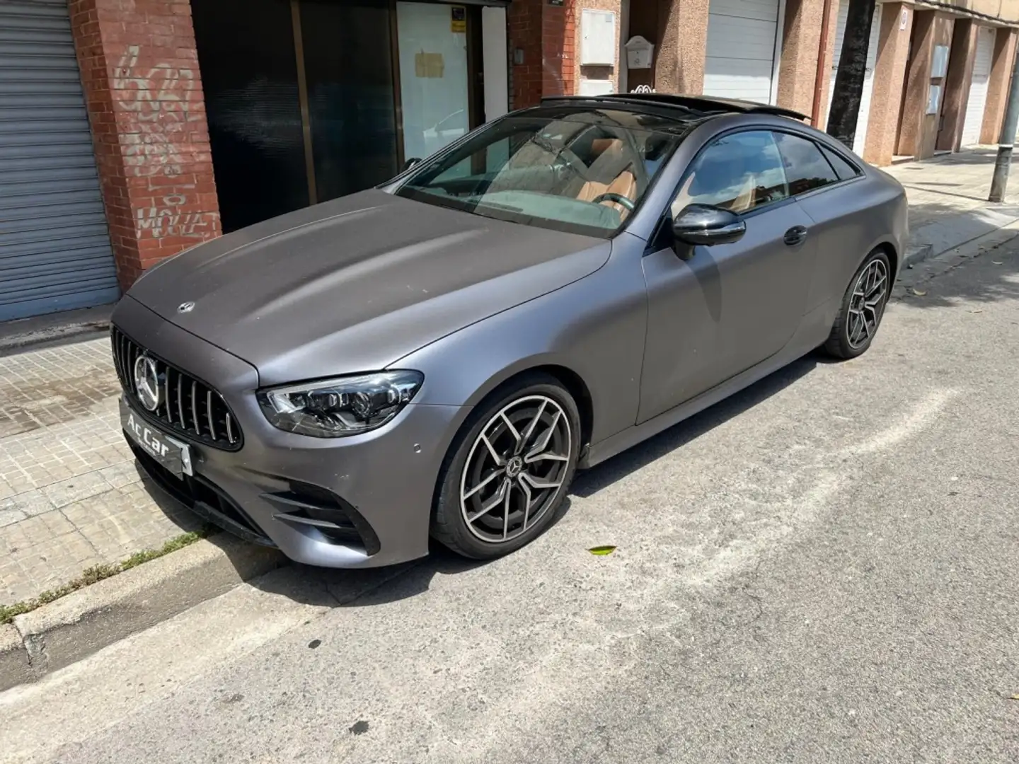 Mercedes-Benz E 220 Coupé 220d 9G-Tronic Schwarz - 1