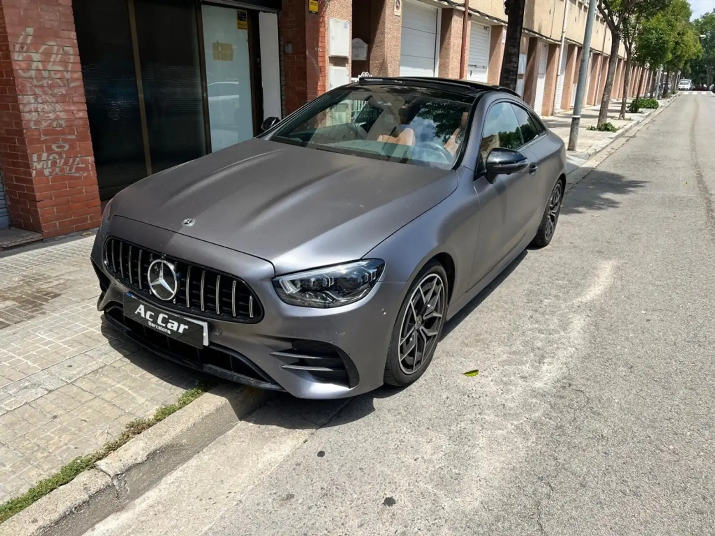 Mercedes-Benz E 220 Coupé 220d 9G-Tronic Schwarz - 2