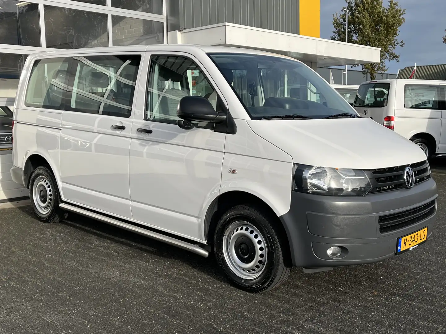 Volkswagen 2.0 TDI DSG L1H1 BM Trendline BTW en BPM vrij Airc Alb - 1