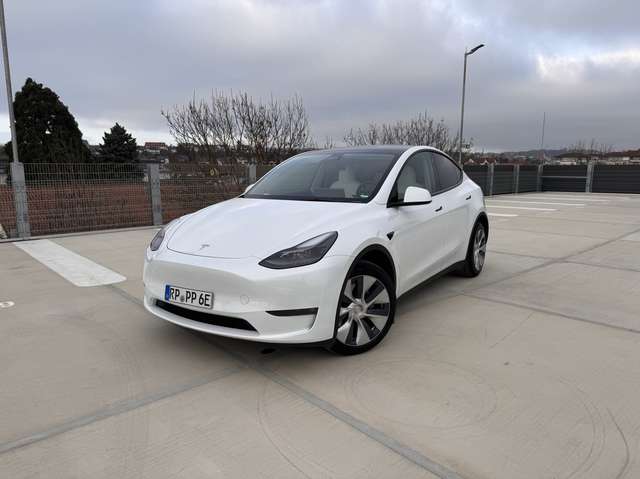 Tesla Model Y Long Range Dual Motor AWD