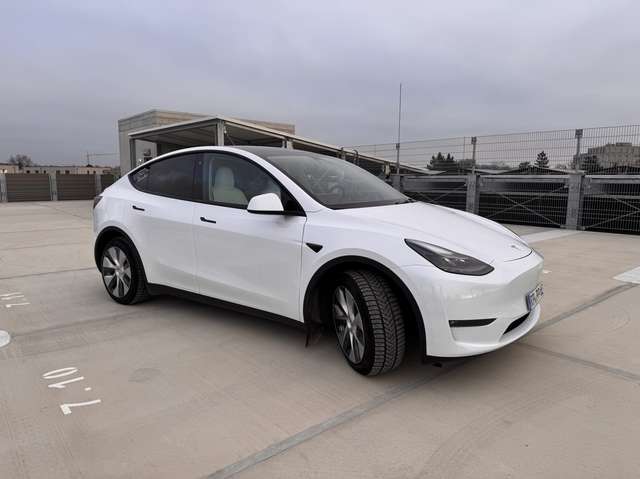 Imagine Tesla Model Y Long Range Dual Motor AWD