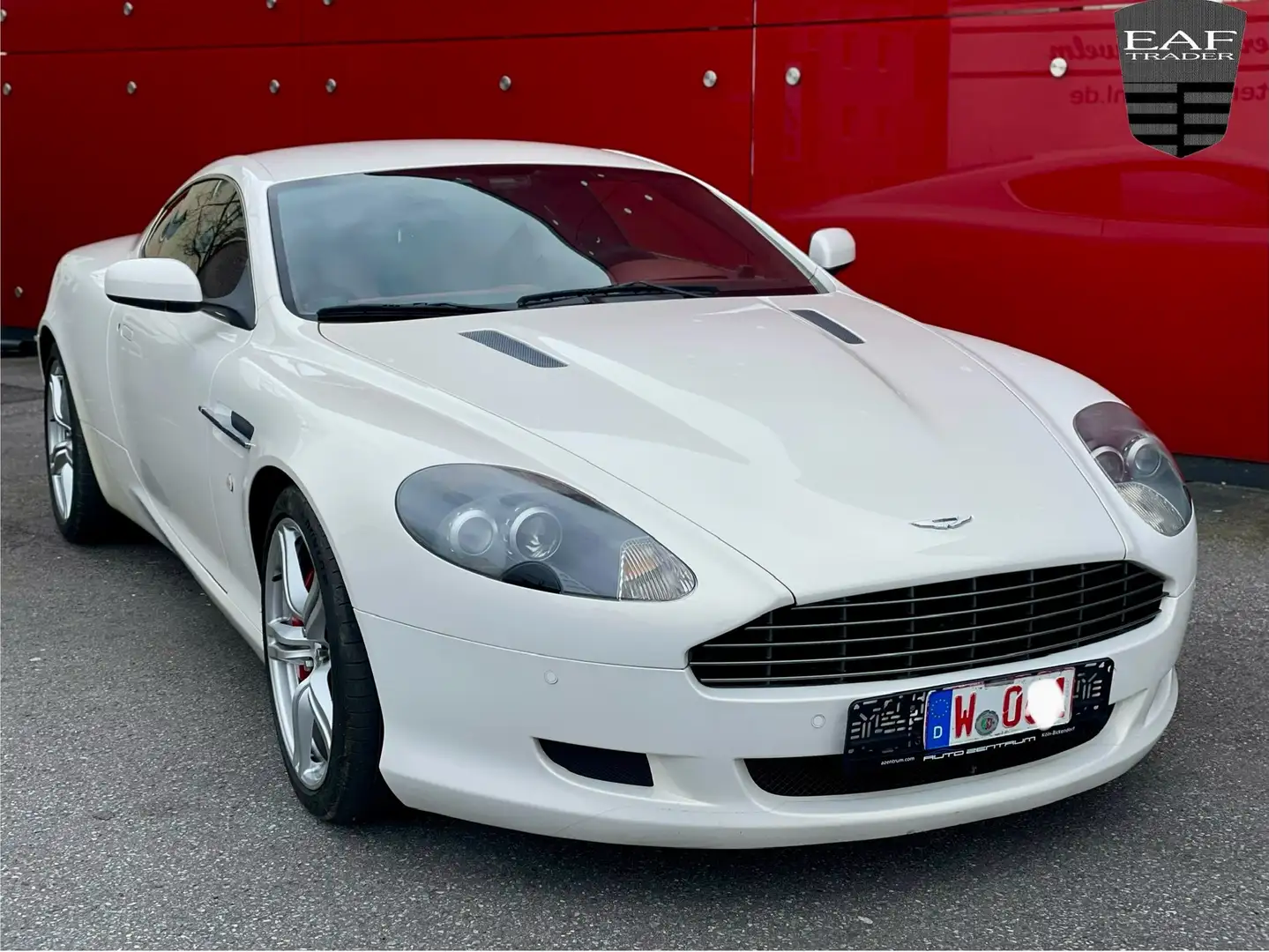 Aston Martin DB9 Coupe Touchtronic, 6.0 V12, Perlweiß Leder Red Bianco - 1