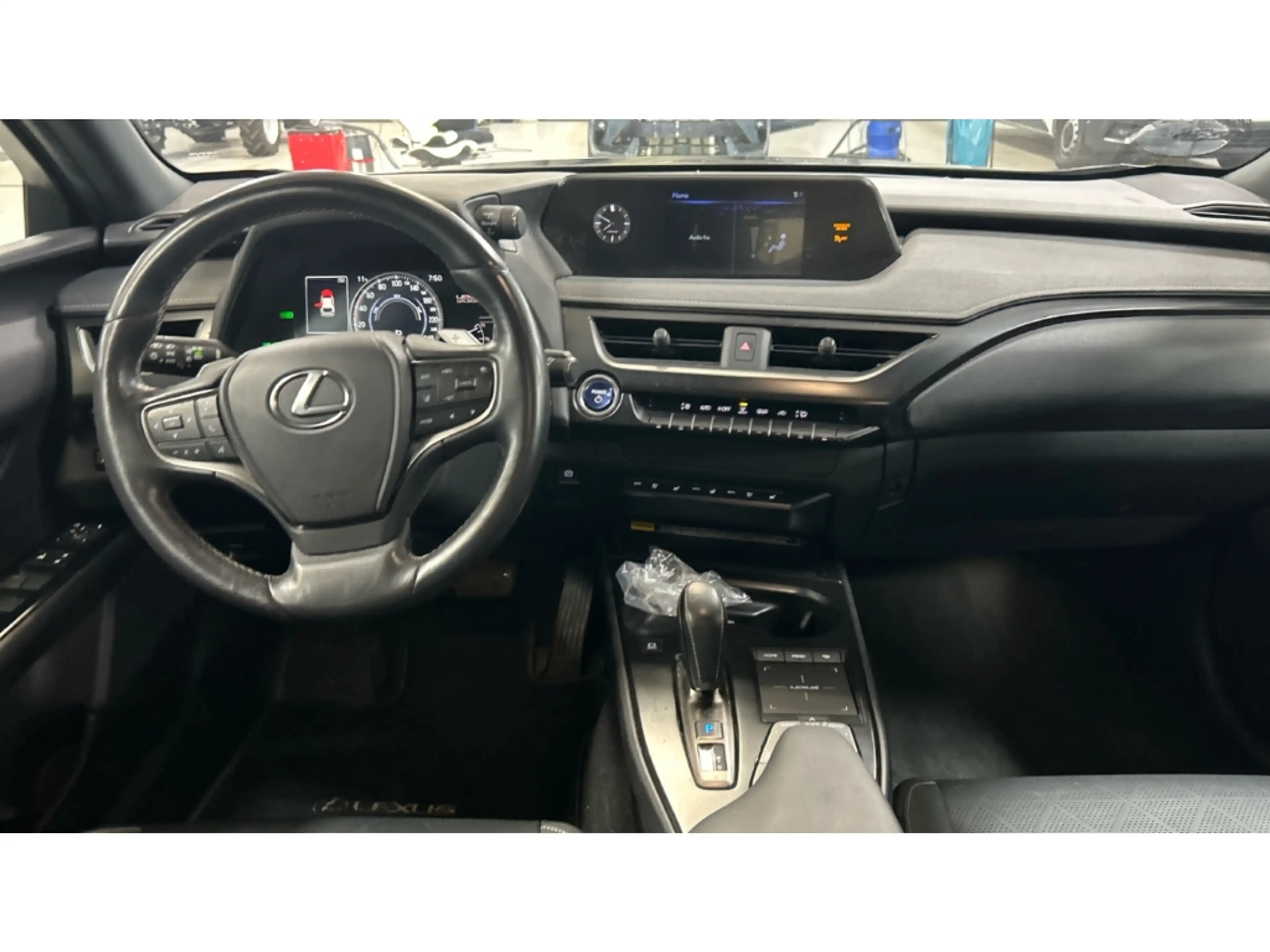 Lexus UX 300e Premium Kamera App-Navi LED Leder Sitzklima — photo 6