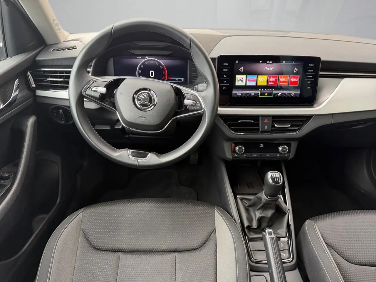 Skoda Kamiq 1,0 TSI, миниатюра 10