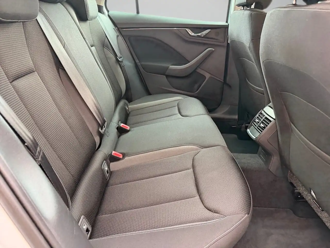 Skoda Kamiq 1,0 TSI, миниатюра 11