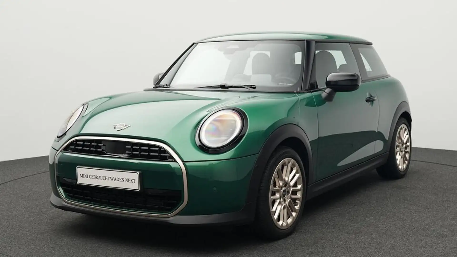 MINI Cooper C Favoured Trim Vert - 1
