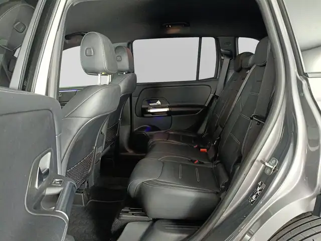 Mercedes-Benz GLB view 9