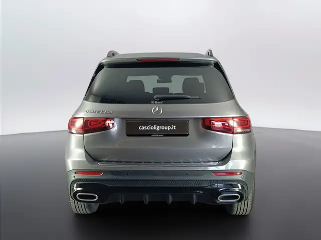 Mercedes-Benz GLB view 5