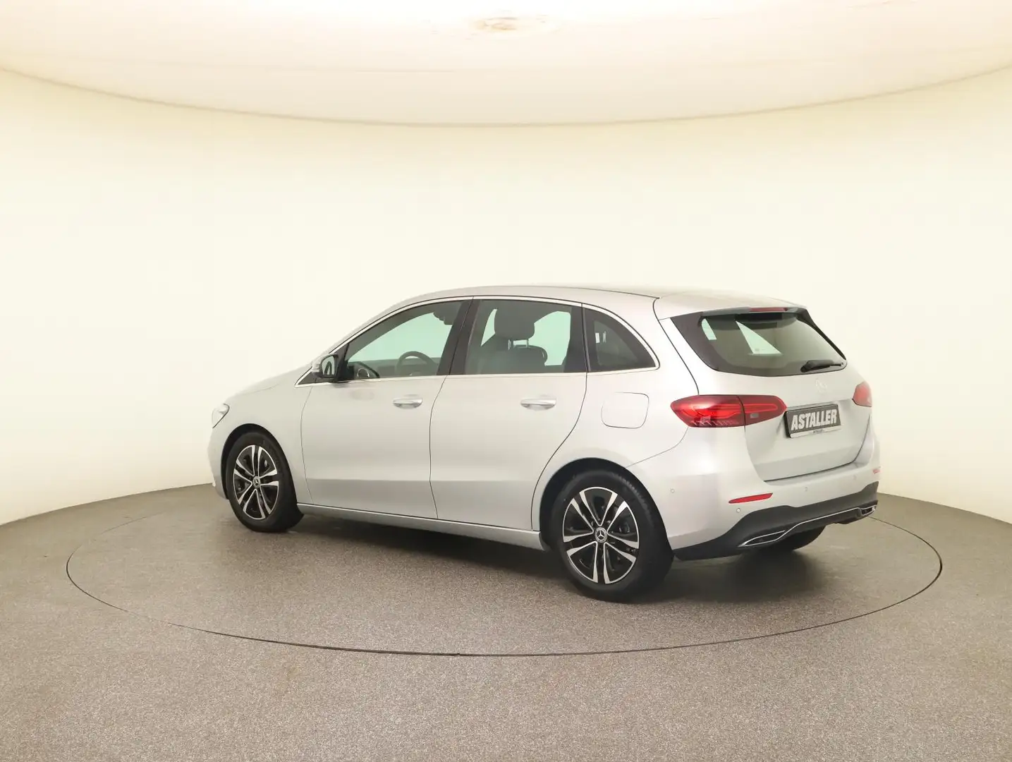 Mercedes-Benz B 200 d Progressive Line  MBUX+LED+AHK+Winterp. Ezüst - 2