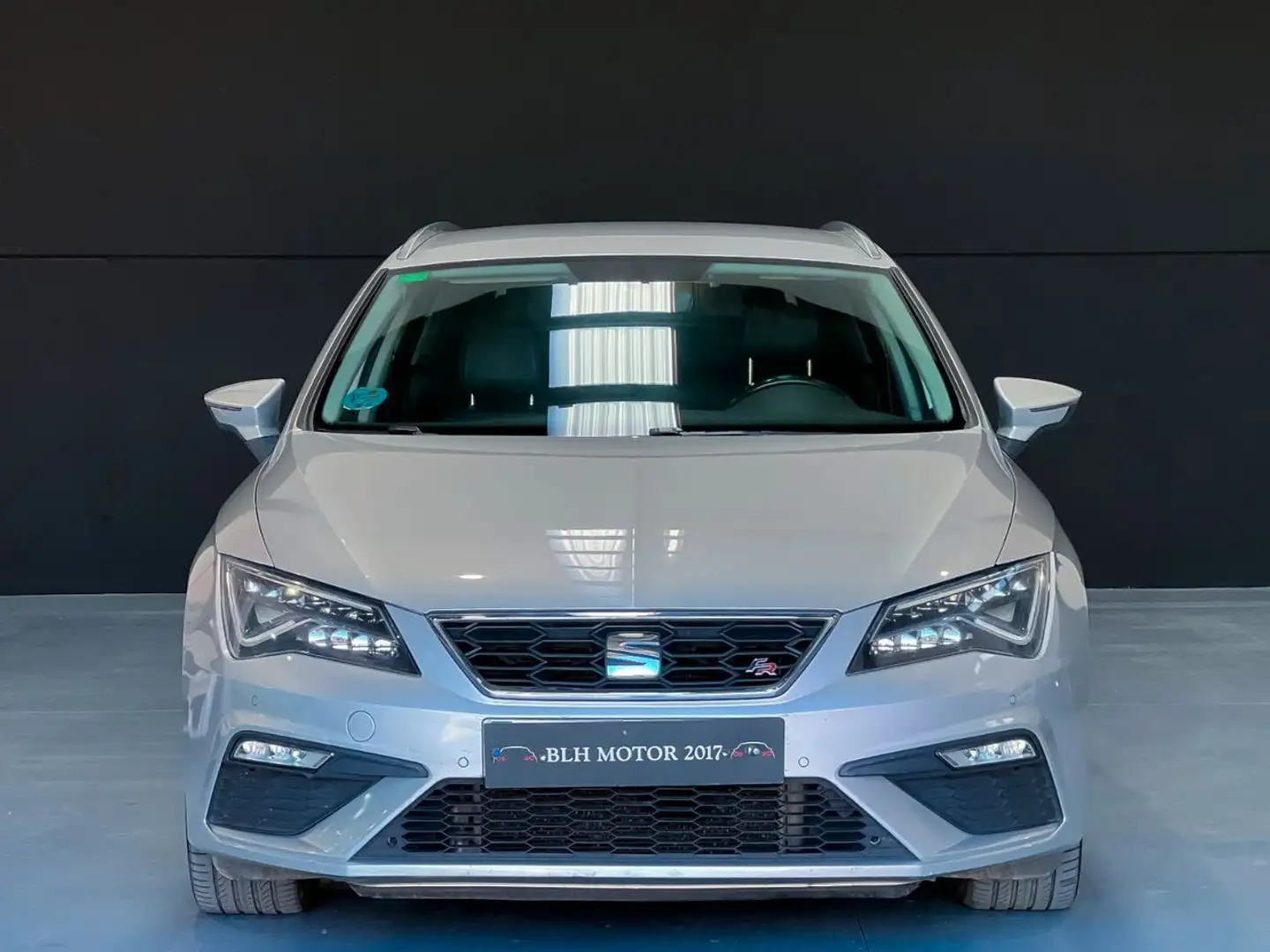 SEAT Leon ST 1.4 TSI 110kW 150CV ACT StSp FR Gris - 2