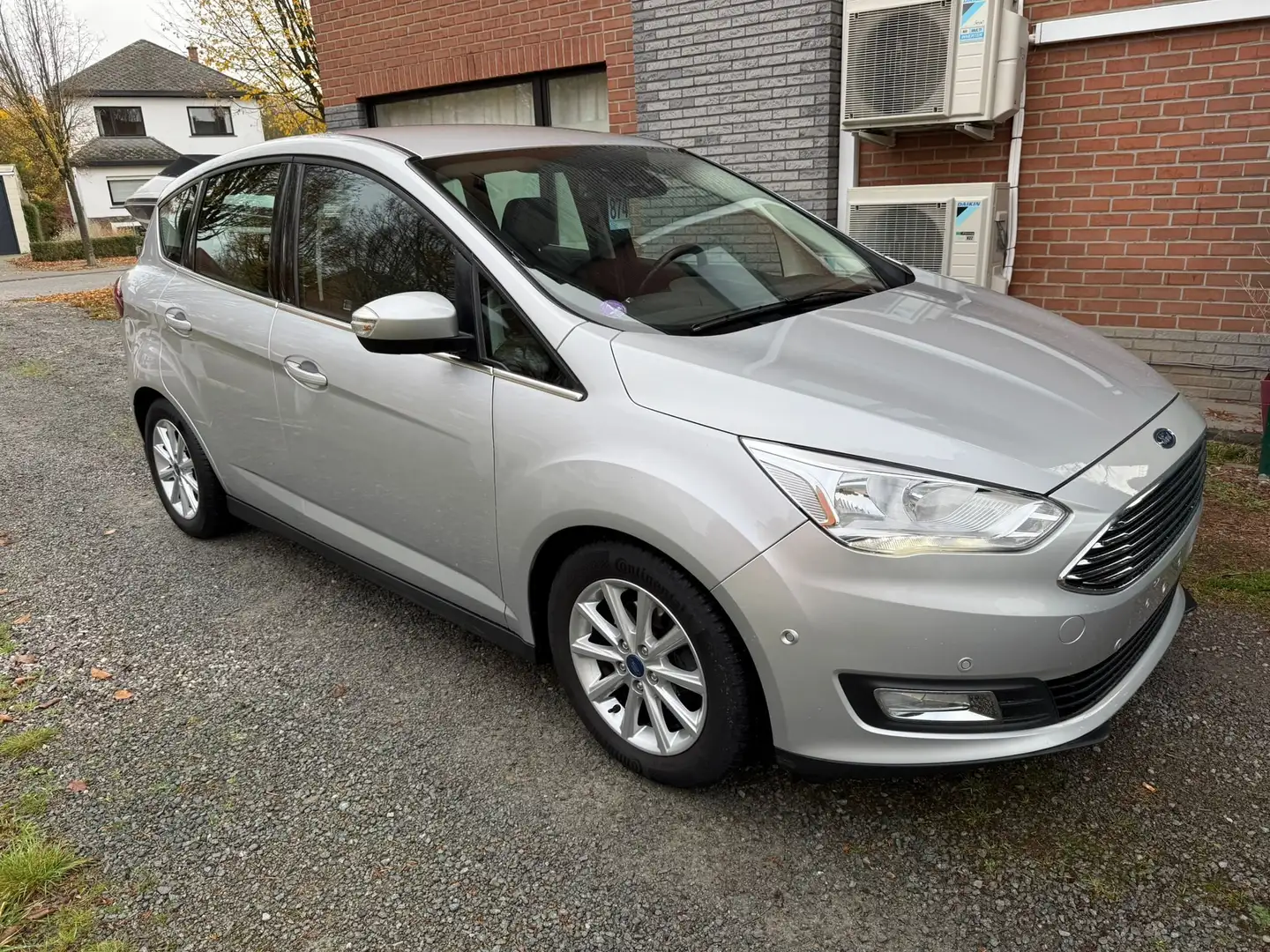 Ford C-Max C-Max 1.0 EcoBoostTitaniumSta/STPGARANTIE 1AN/JAAR Grijs - 2
