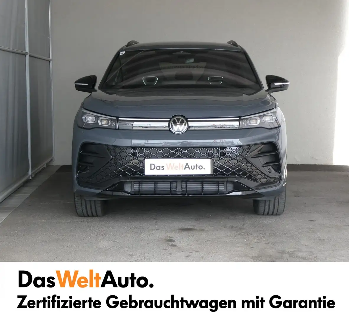 Volkswagen Tiguan R-Line TDI 4MOTION DSG Grau - 2
