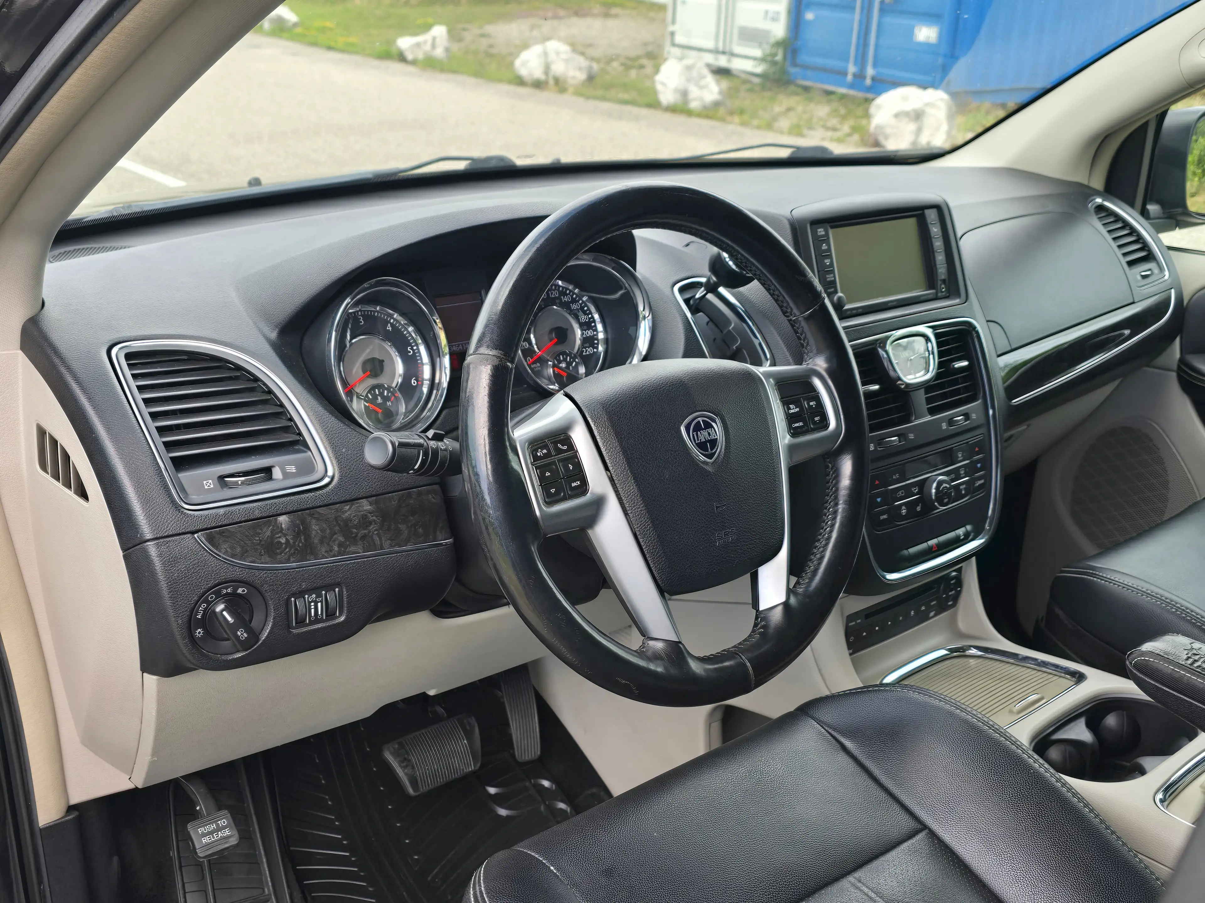 Lancia Voyager 2,8 CRD Gold Gold Top* Kredit* Automatik* 7 Sitzer — photo 12