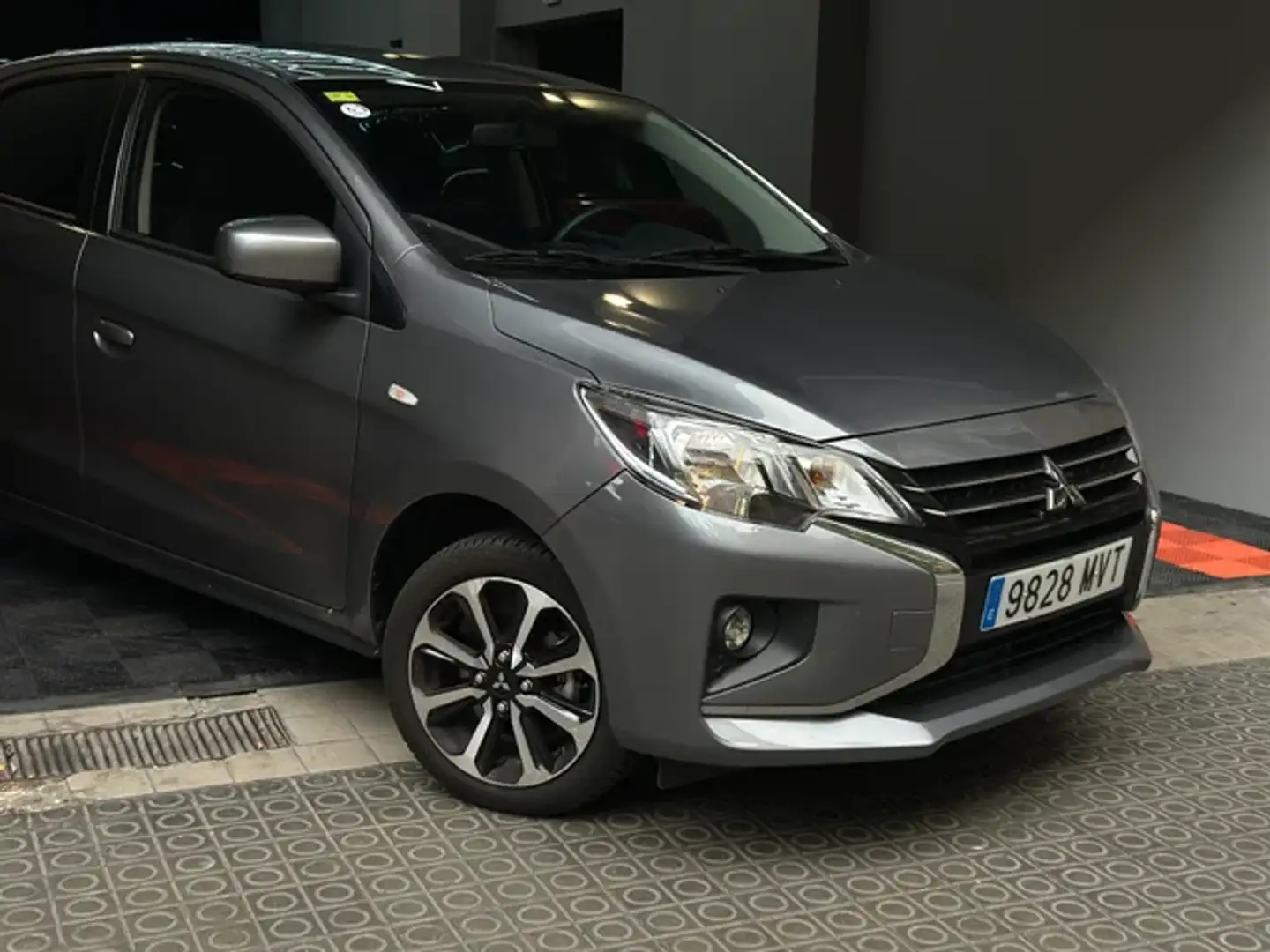 Mitsubishi Space Star 120 MPI Kaiteki CVT - 2