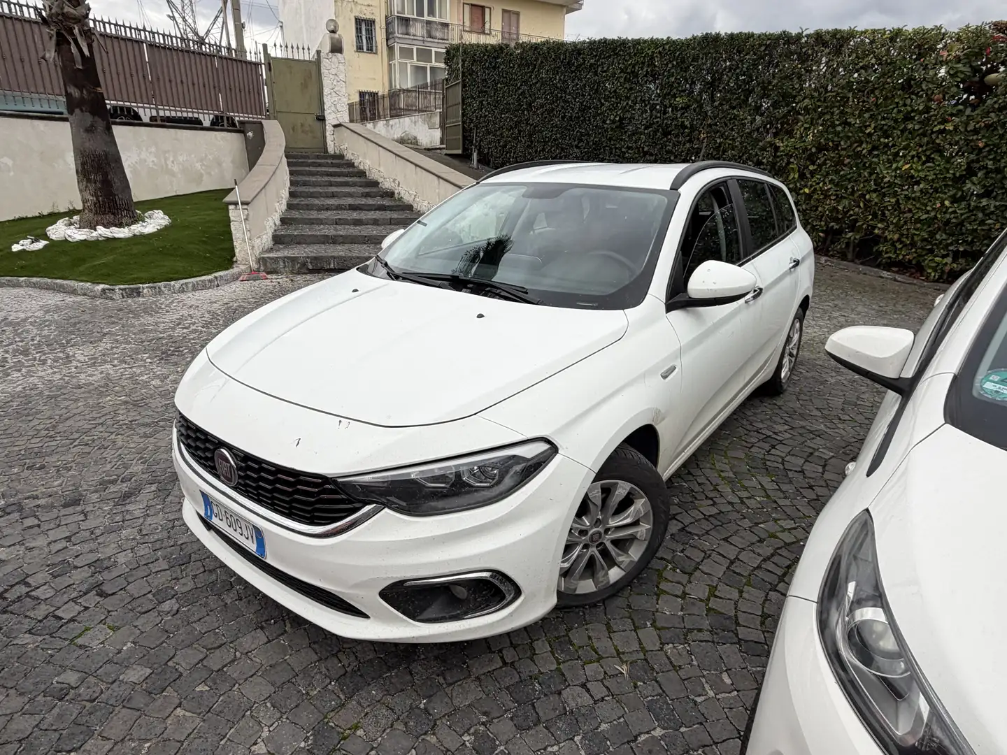 Fiat Tipo SW 1.6 mjt Lounge s&s 120cv Bianco - 2