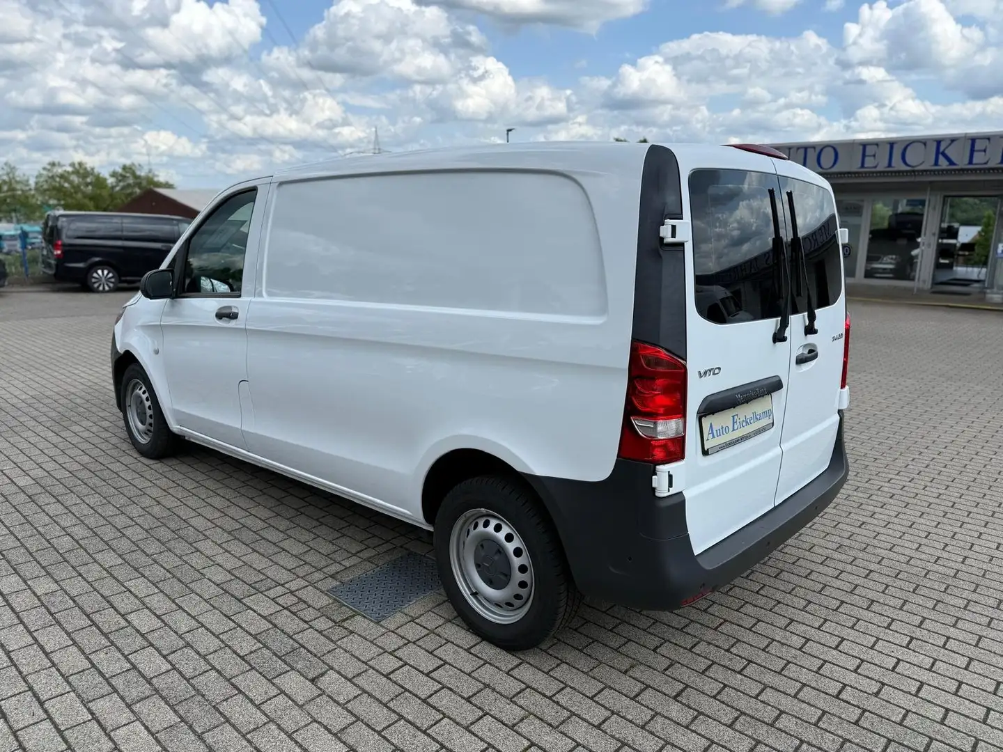 Mercedes-Benz Vito 114 BT 7G Kasten kompakt KLIMA NAVI 3-SITZE ak.PTS Weiß - 2