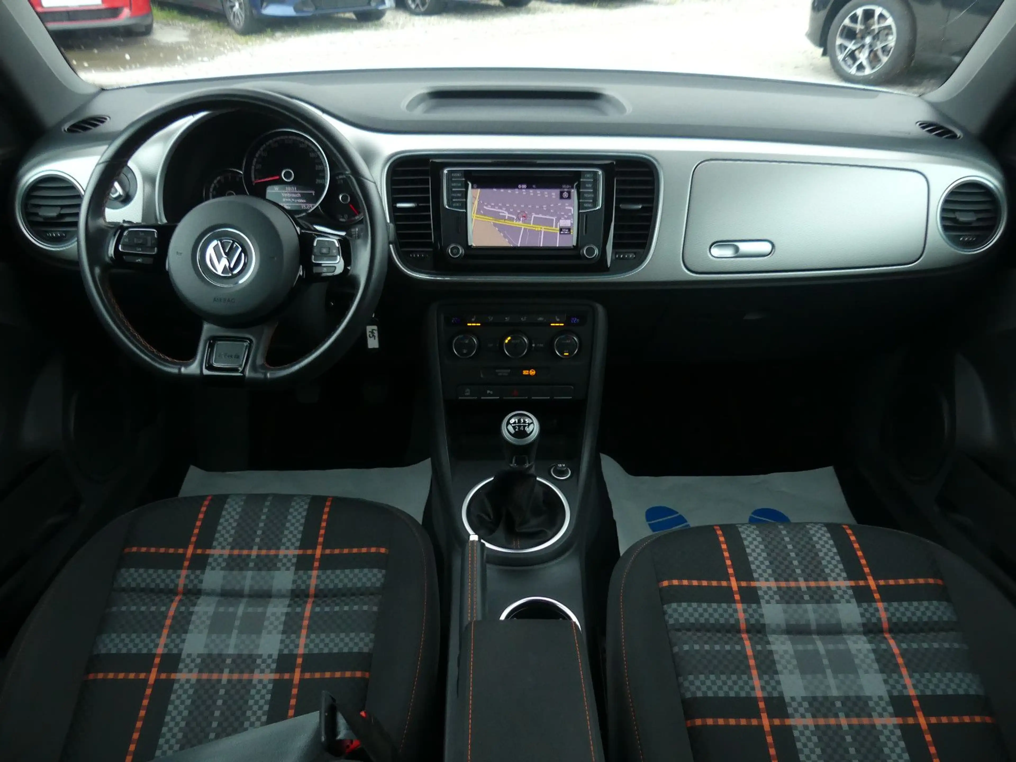Volkswagen Beetle Käfer Club Design PDC Navi Tempo 2. Hand — photo 14