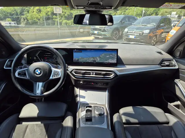 BMW 3 Series view 8