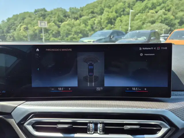 BMW 3 Series view 15