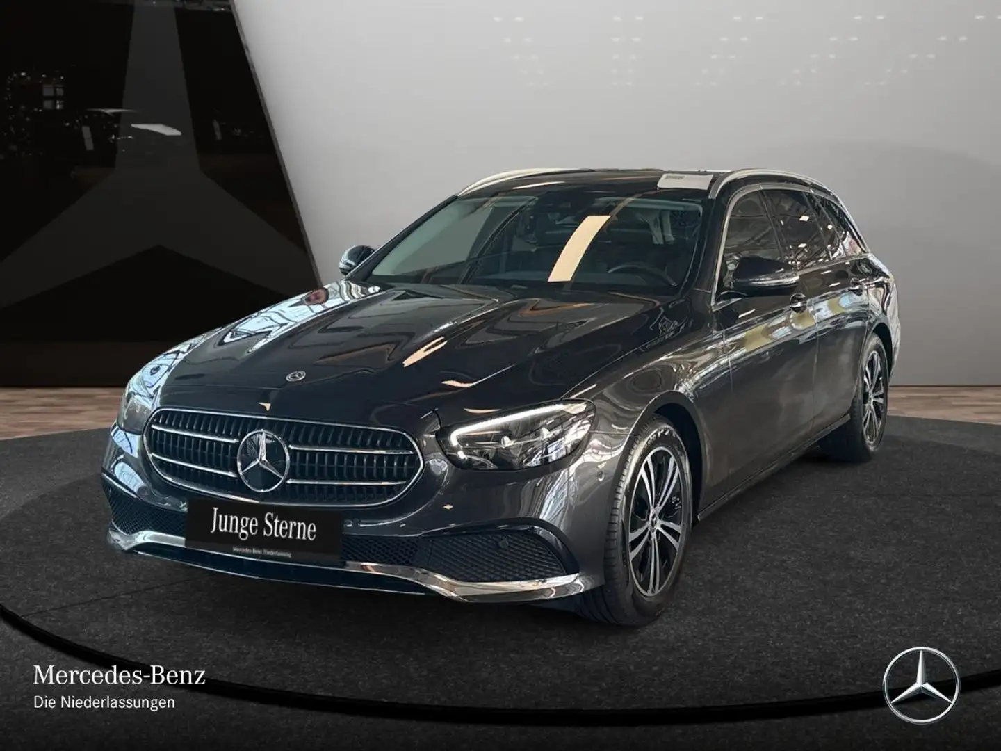 Mercedes-Benz E 220 d T 4M AVANTG+LED+STHZG+KAMERA+TOTW+9G Grau - 2