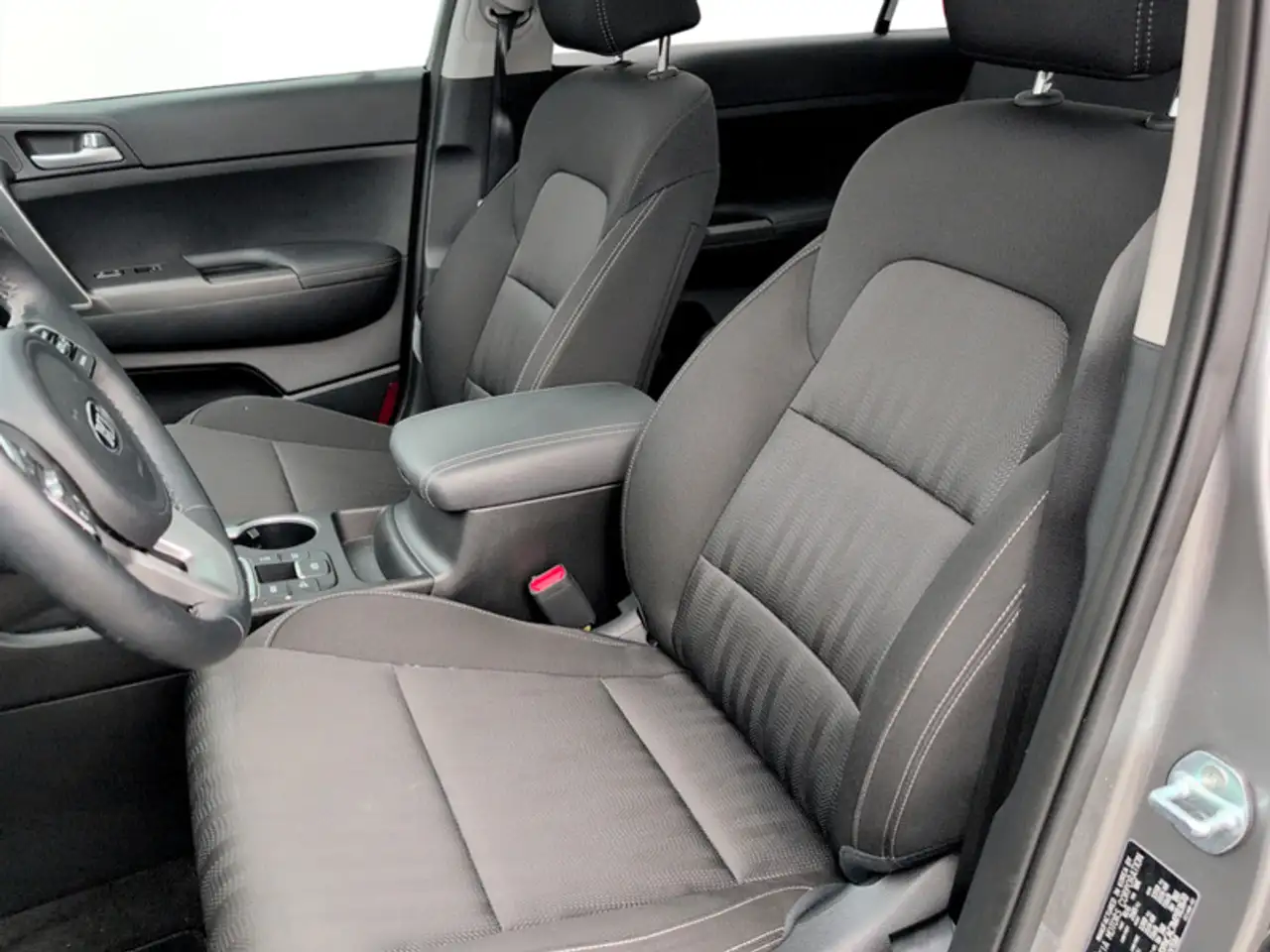 Kia Sportage снимка Kia Sportage