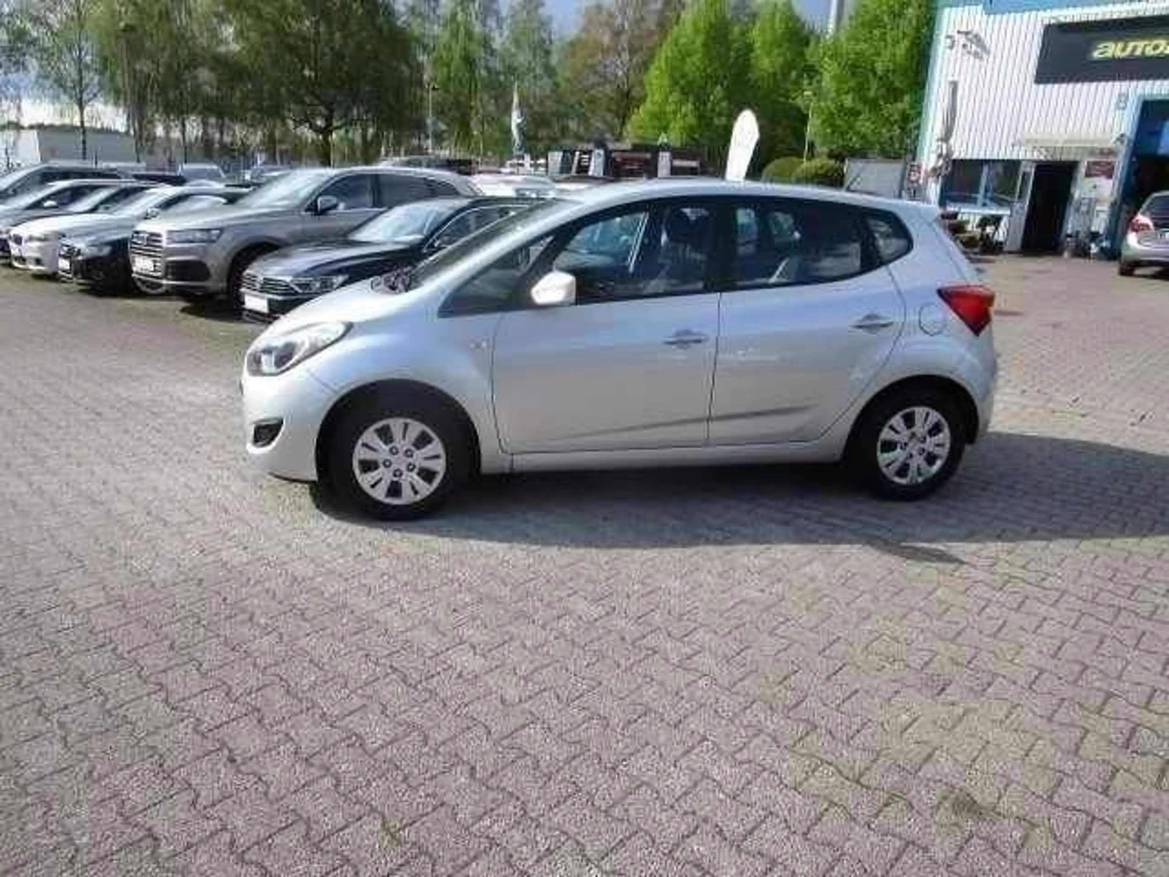 Hyundai iX20 iX20 iX20 iX20 iX20 FIFA world Cup Edition — photo 4