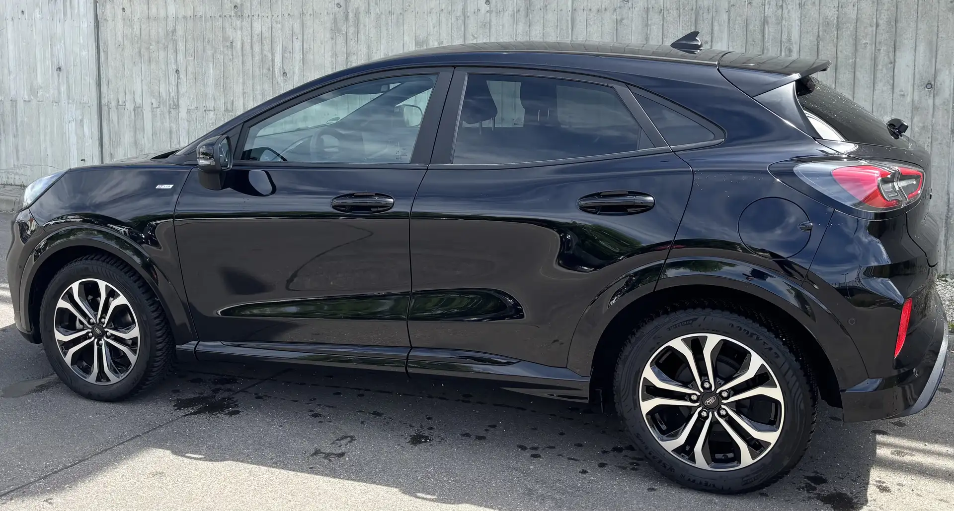 Ford Puma 1,0 EcoBoost Hybrid 92kW ST-Line Noir - 2