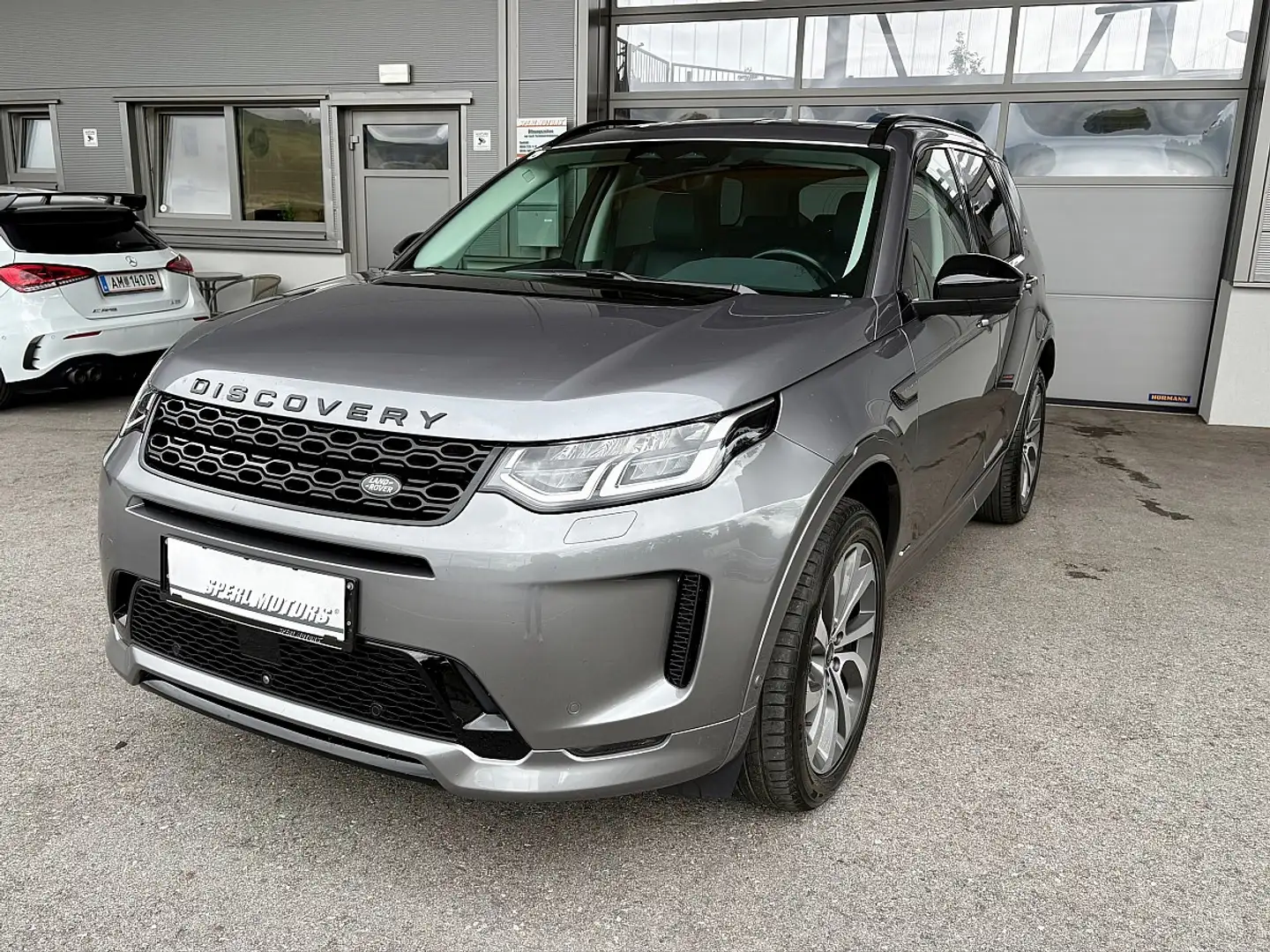 Land Rover Discovery Sport P300e PHEV AWD R-Dynamic S Aut. Grau - 2