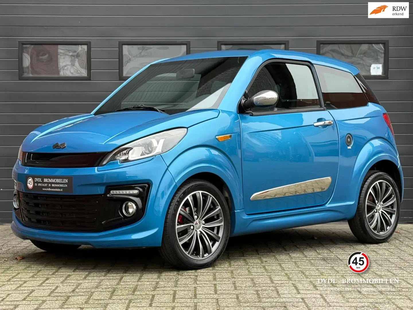 Ligier JS50L Sport DCI Brommobiel 2018 1eig 24dkm NIEUWST Bleu - 1