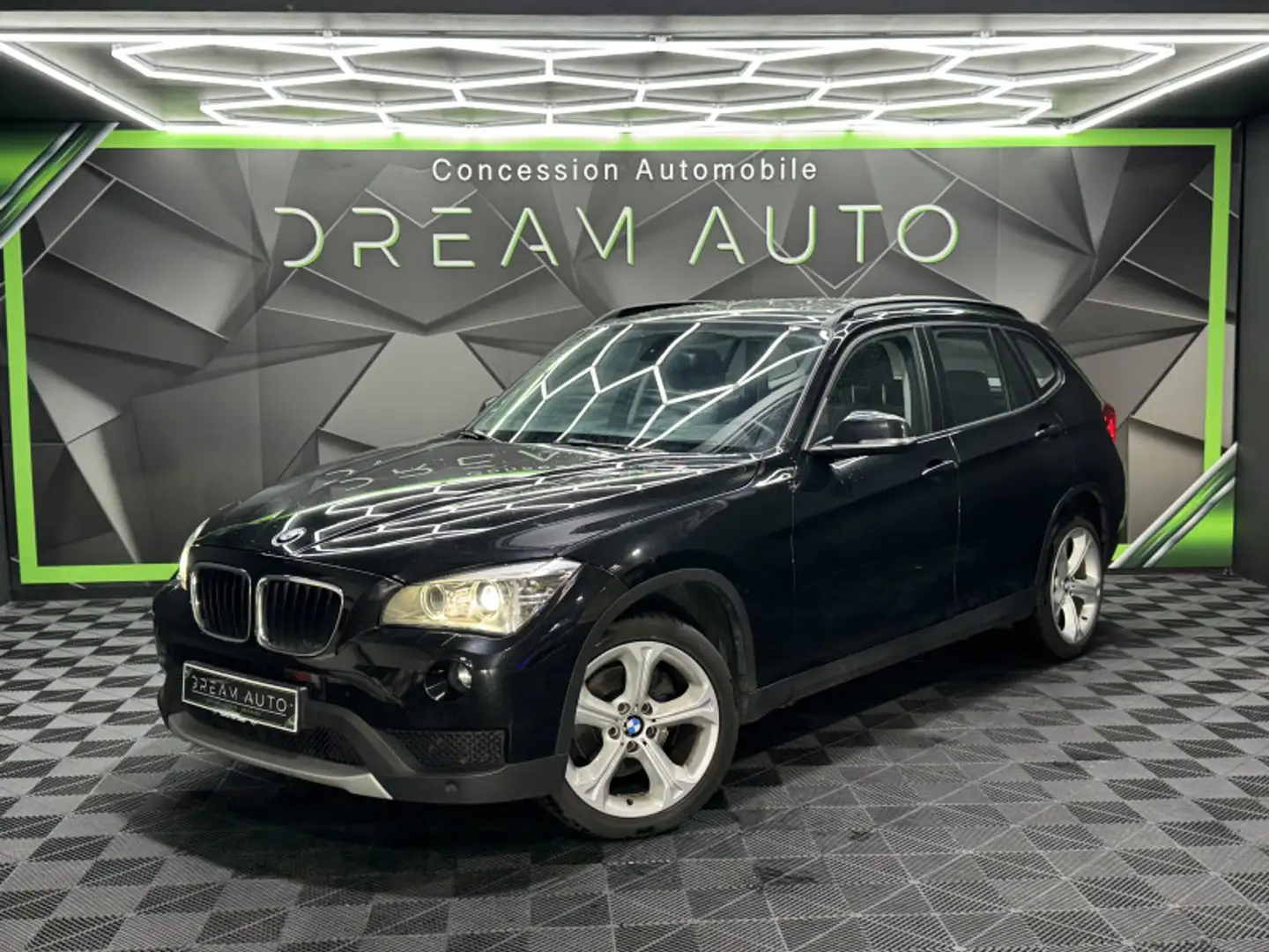 BMW X1 (E84) XDRIVE20D 184CH LOUNGE PLUS Noir - 1