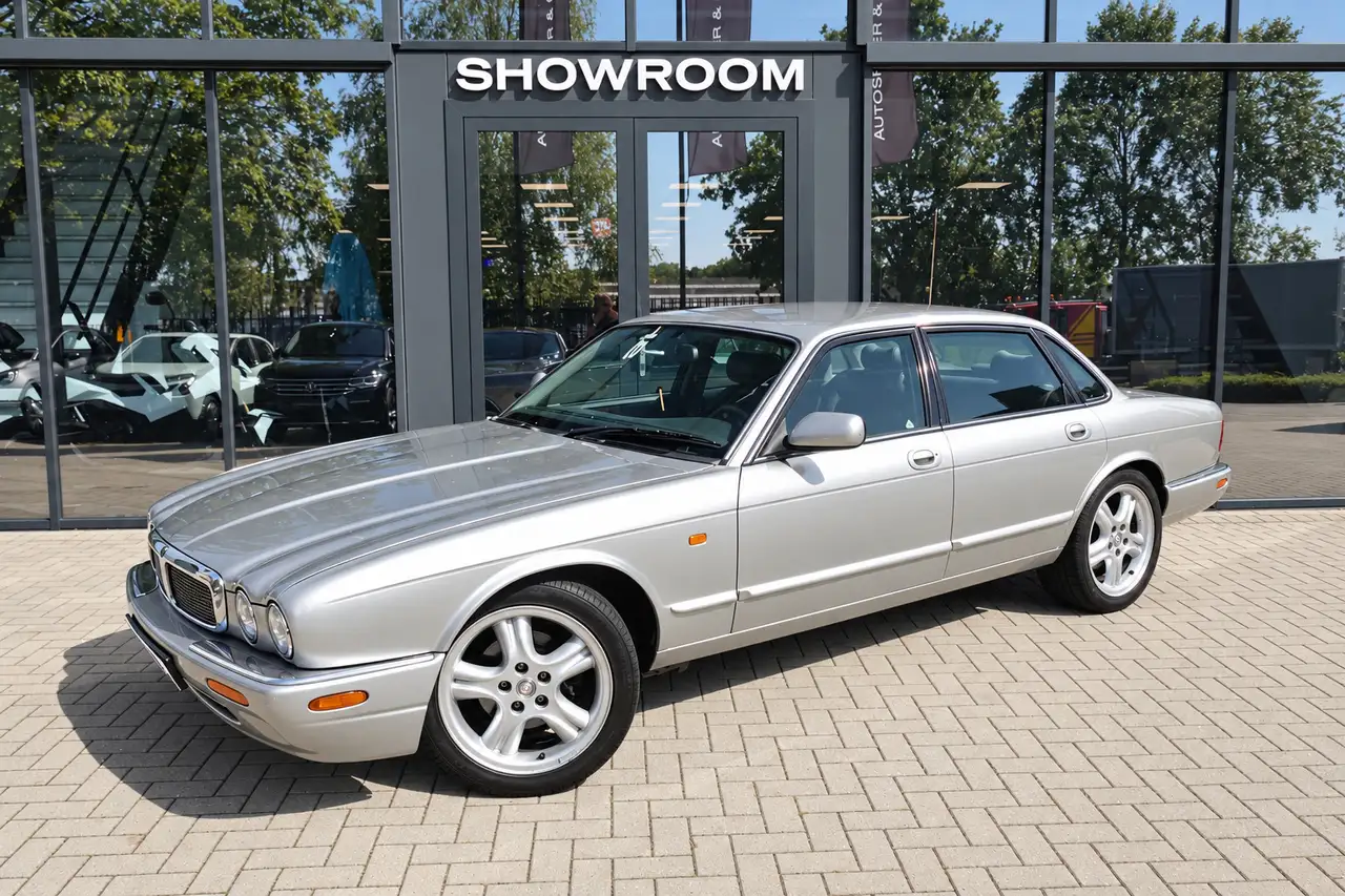 Jaguar XJ 3.2 V8 Executive AIRCO SPORT ELEKTR. RAMEN, foto 1