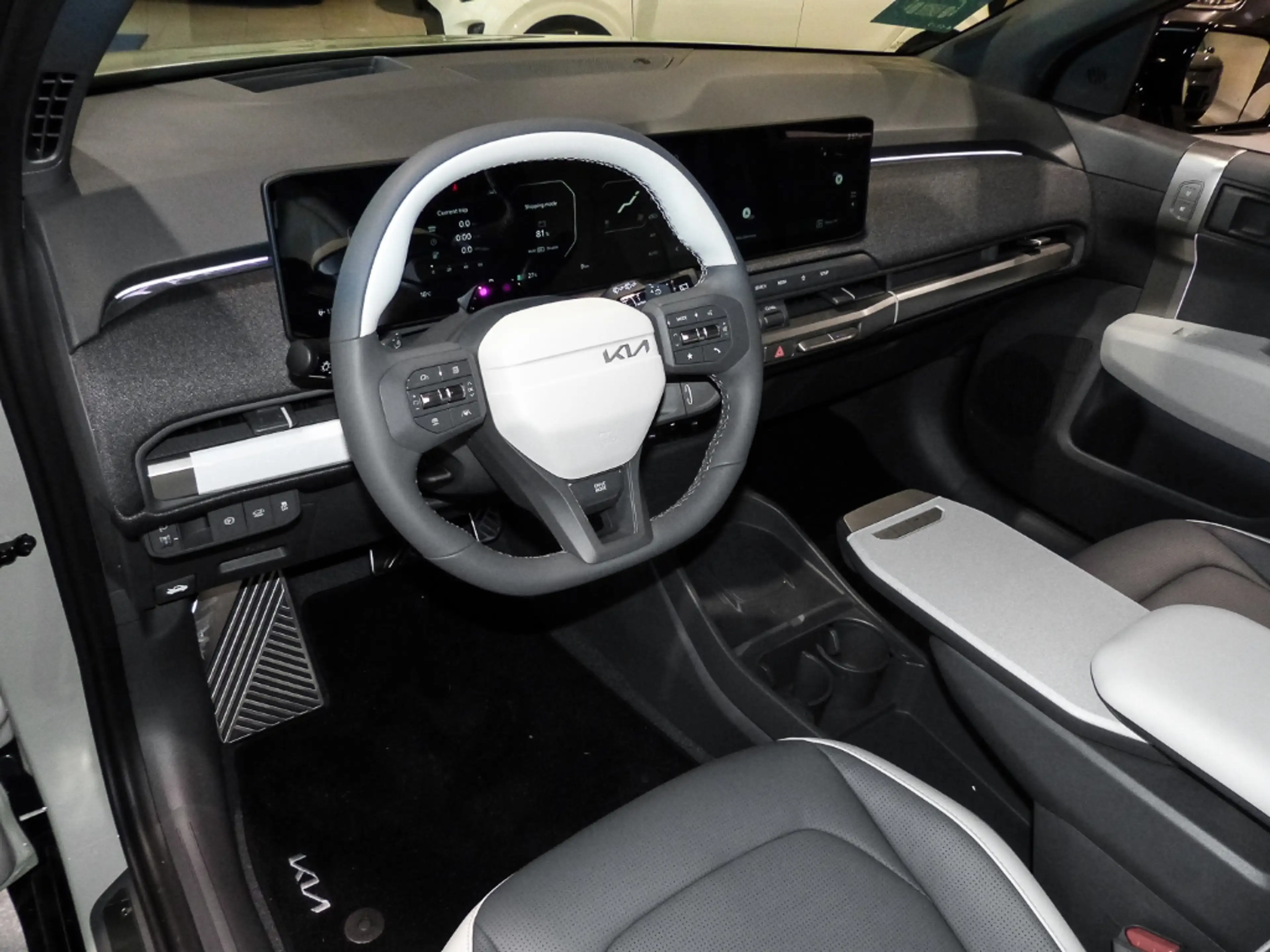Kia EV3 GT-line 81kwh DriveWise Park Pro Komfort — photo 5