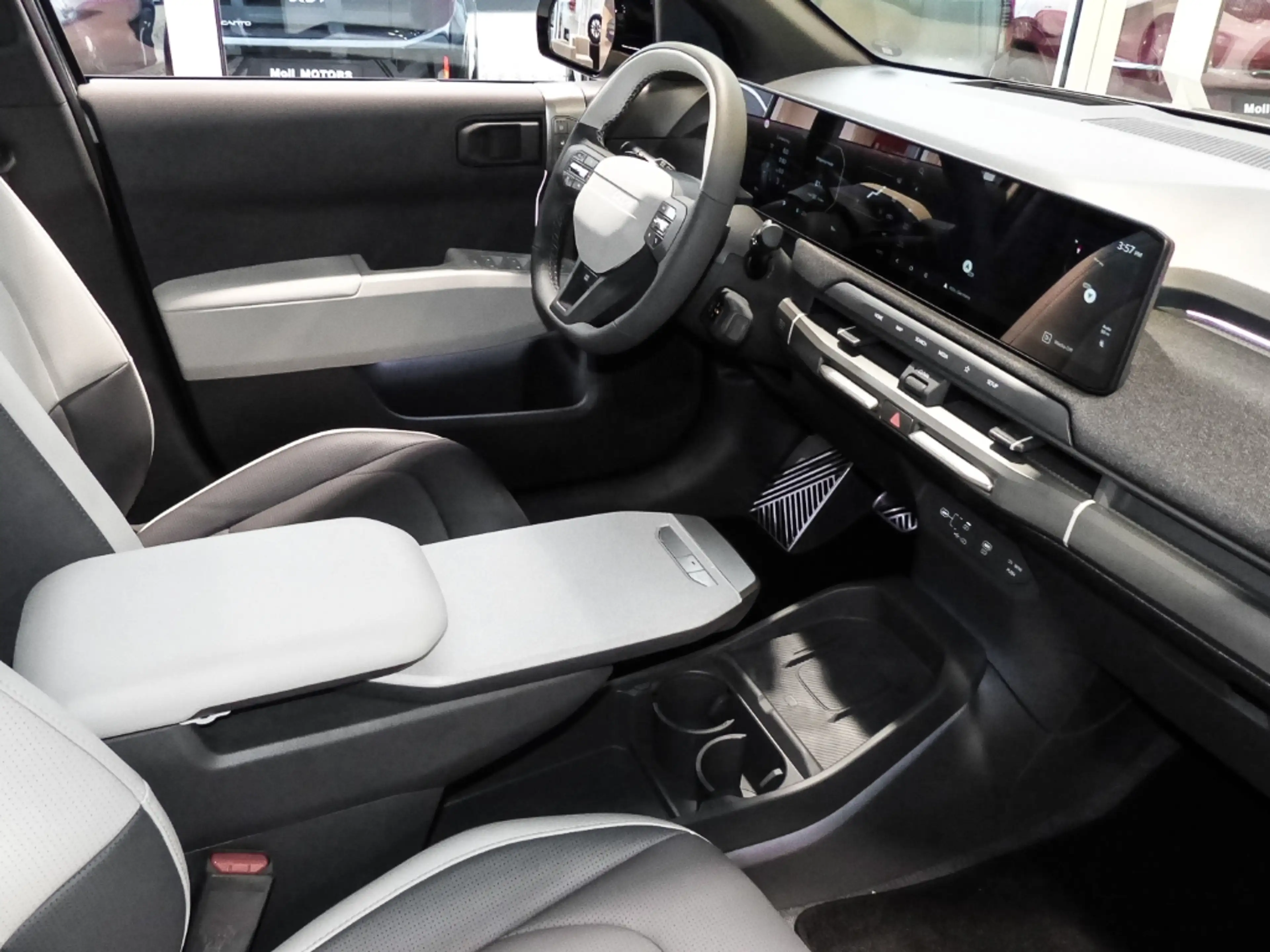 Kia EV3 GT-line 81kwh DriveWise Park Pro Komfort — photo 4