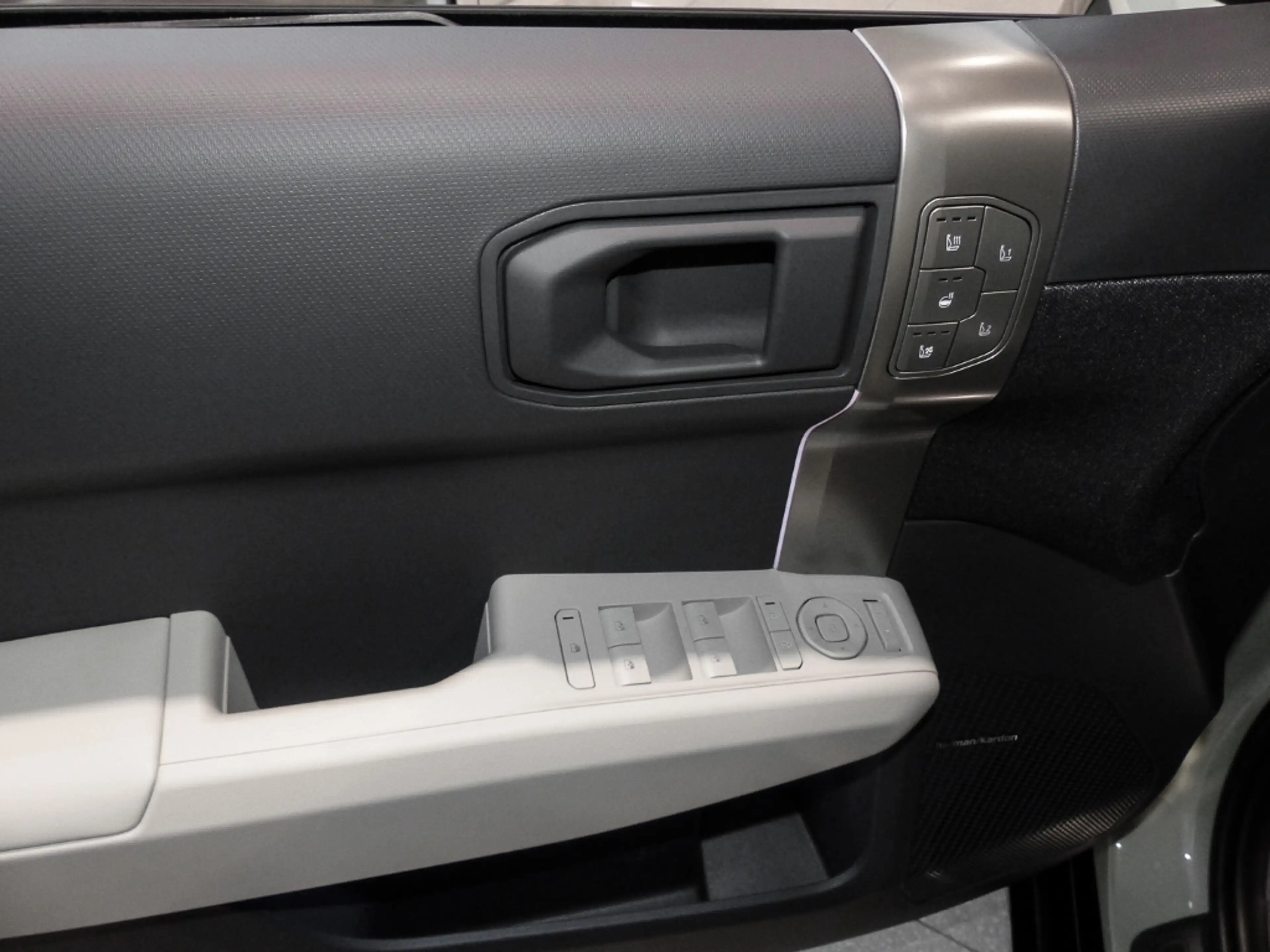 Kia EV3 GT-line 81kwh DriveWise Park Pro Komfort — photo 12