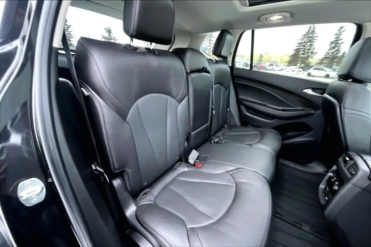 Buick Envision photo Buick Envision