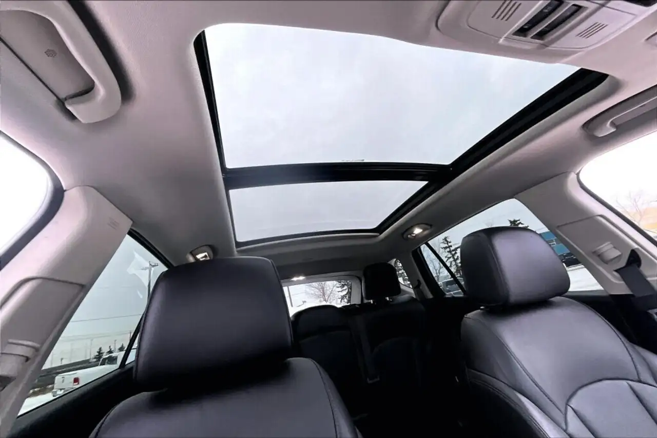 Buick Envision photo Buick Envision