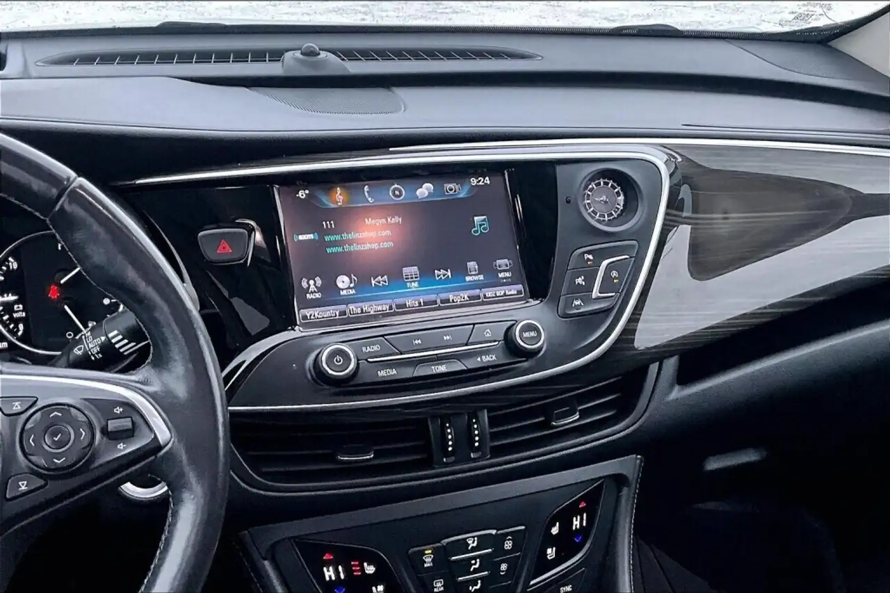 Buick Envision photo Buick Envision