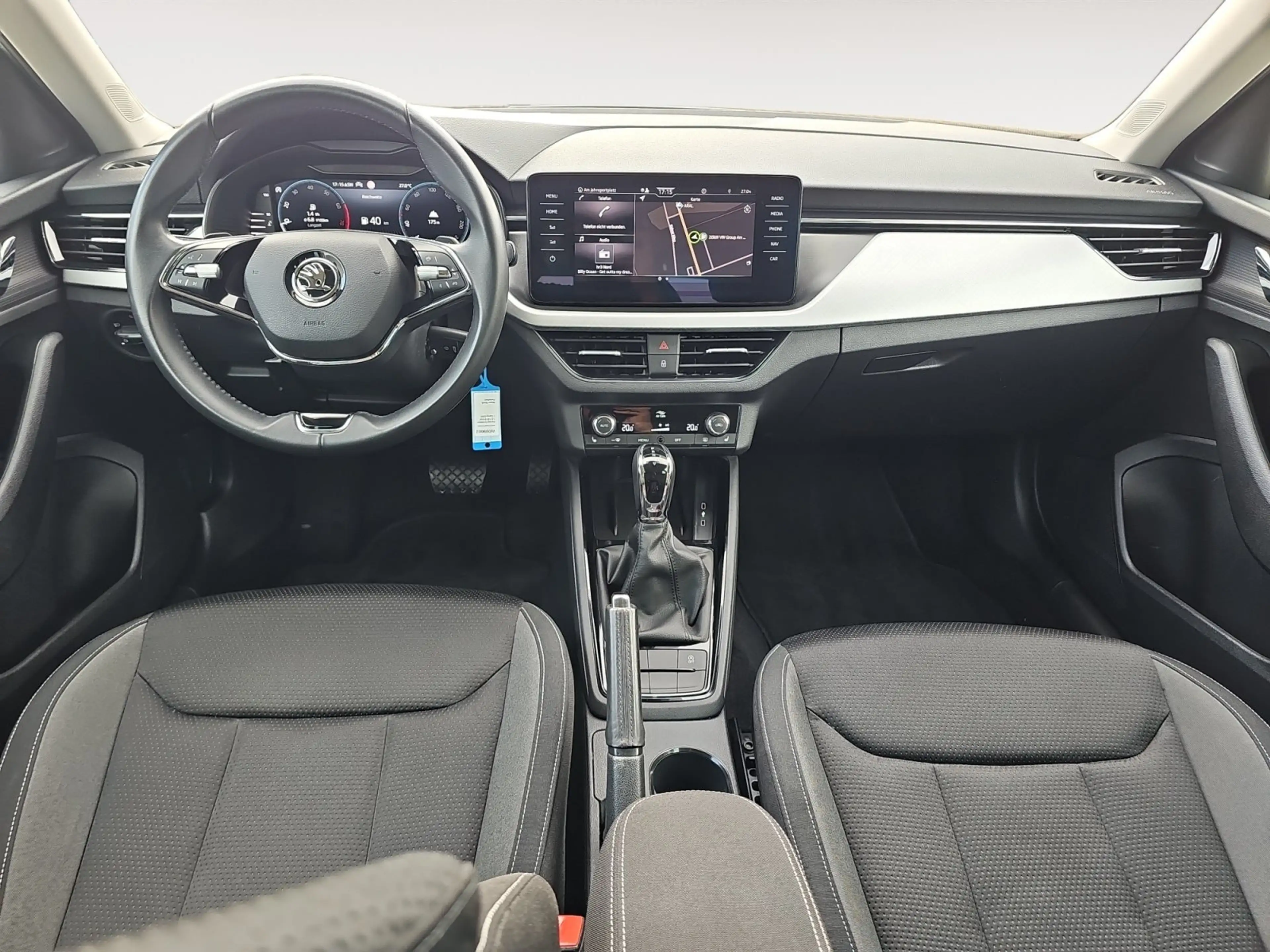 Skoda Kamiq Tour 1.0 TSI CarPlay LED SHZ — photo 9