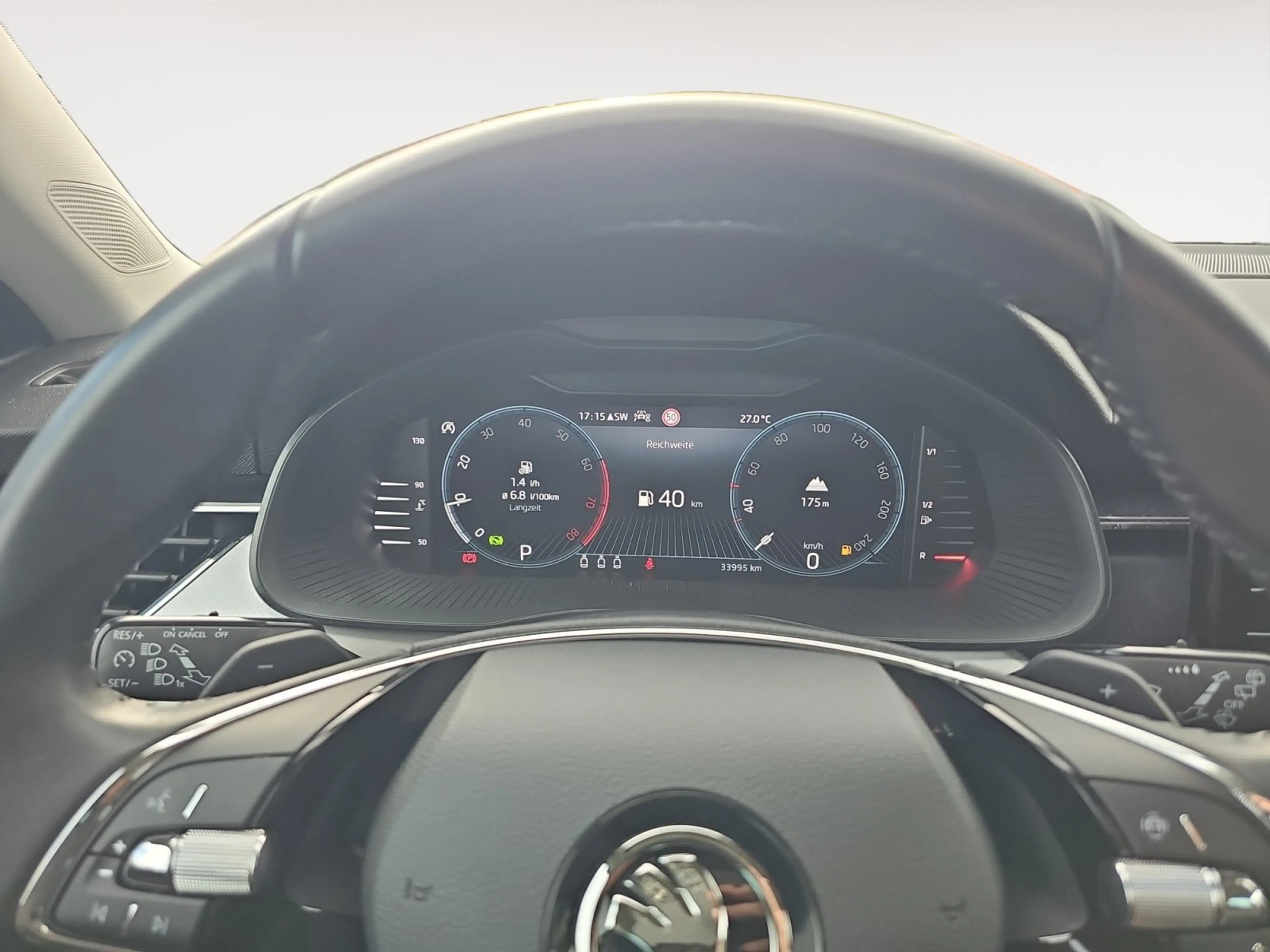 Skoda Kamiq Tour 1.0 TSI CarPlay LED SHZ — photo 12