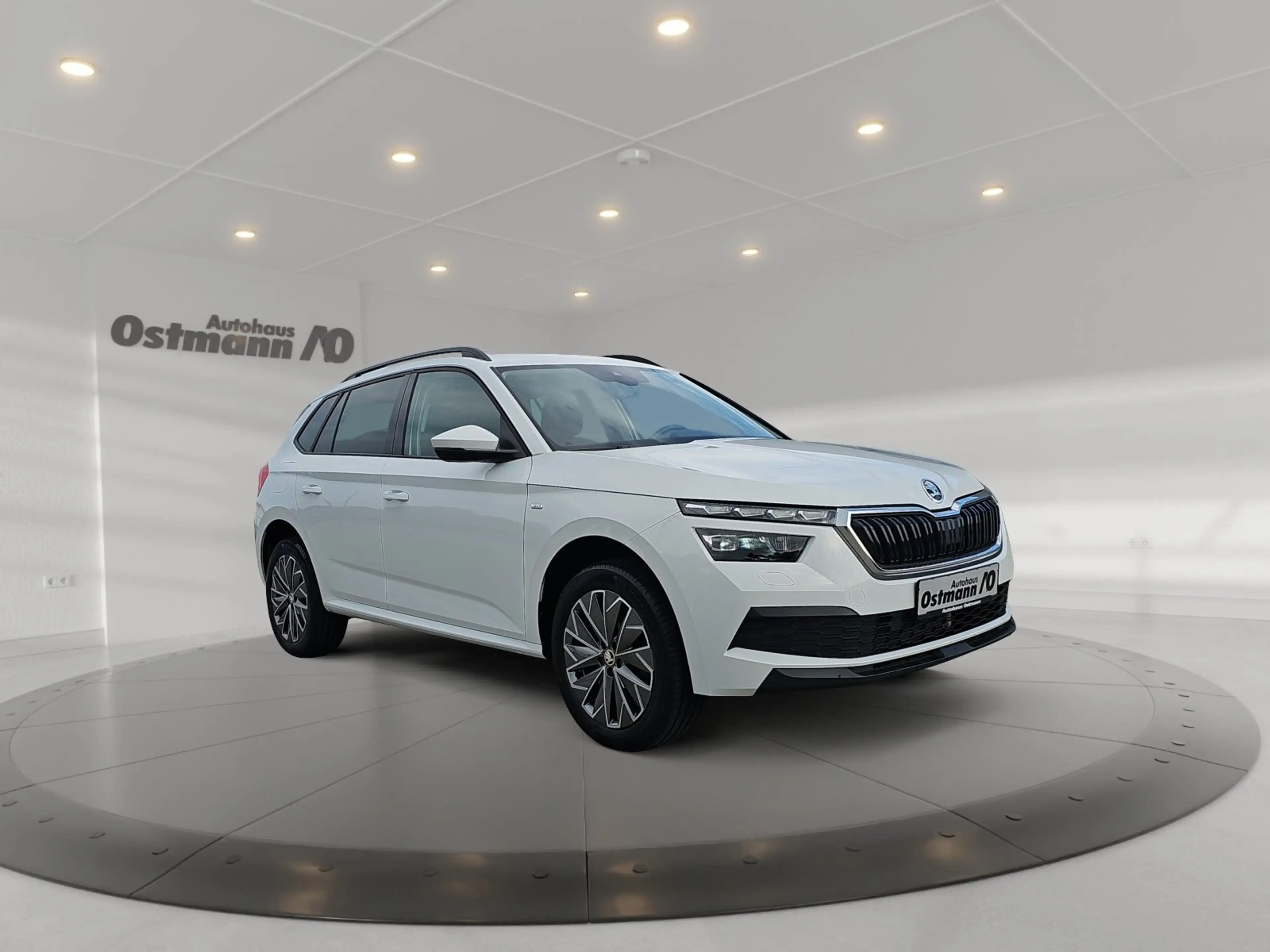 Skoda Kamiq Tour 1.0 TSI CarPlay LED SHZ — photo 5