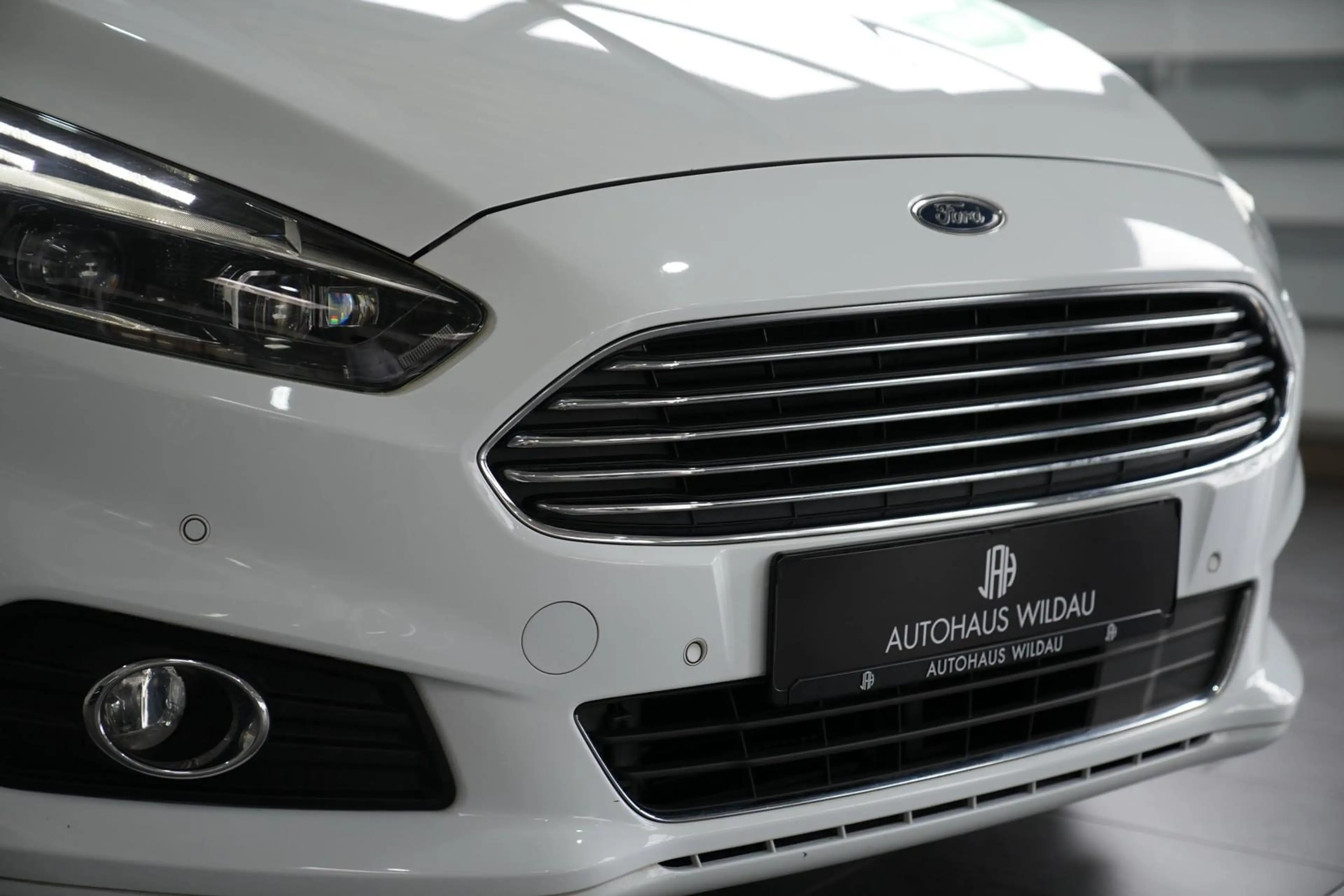 Ford S-Max S-MAX Titanium *AUT*NAV*LED*SHZ*KEYLEES* — photo 6