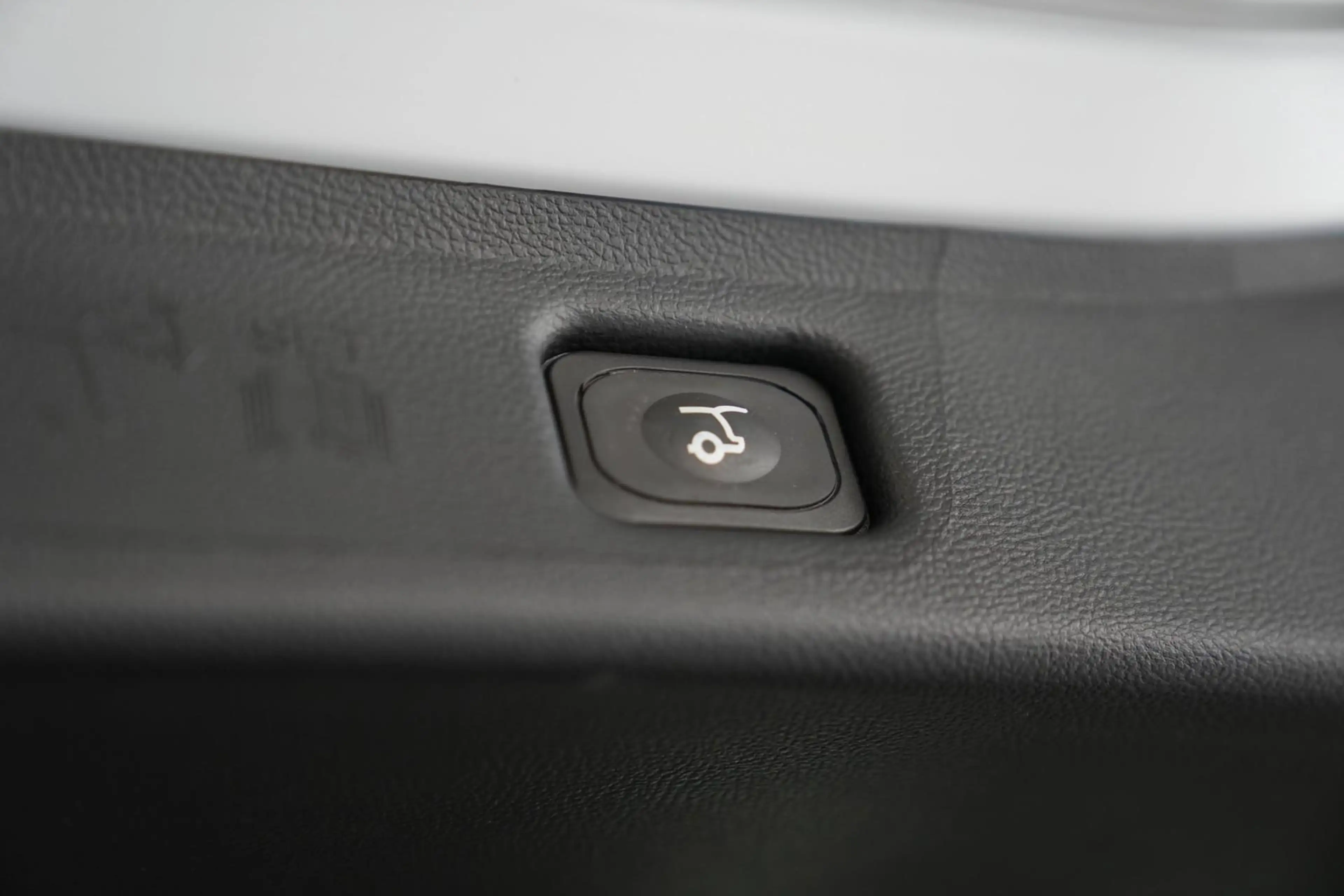 Ford S-Max S-MAX Titanium *AUT*NAV*LED*SHZ*KEYLEES* — photo 11